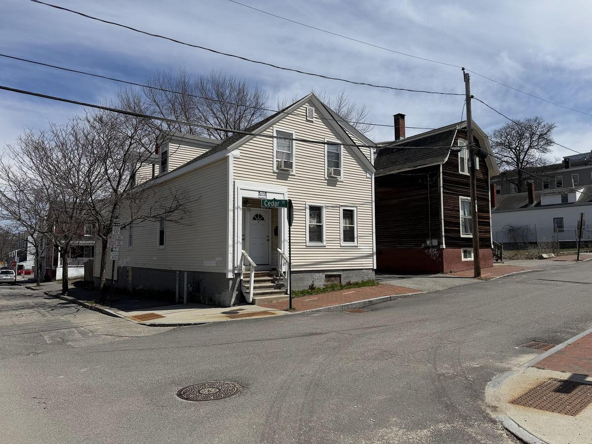 25 Cedar Street Property Photo 4