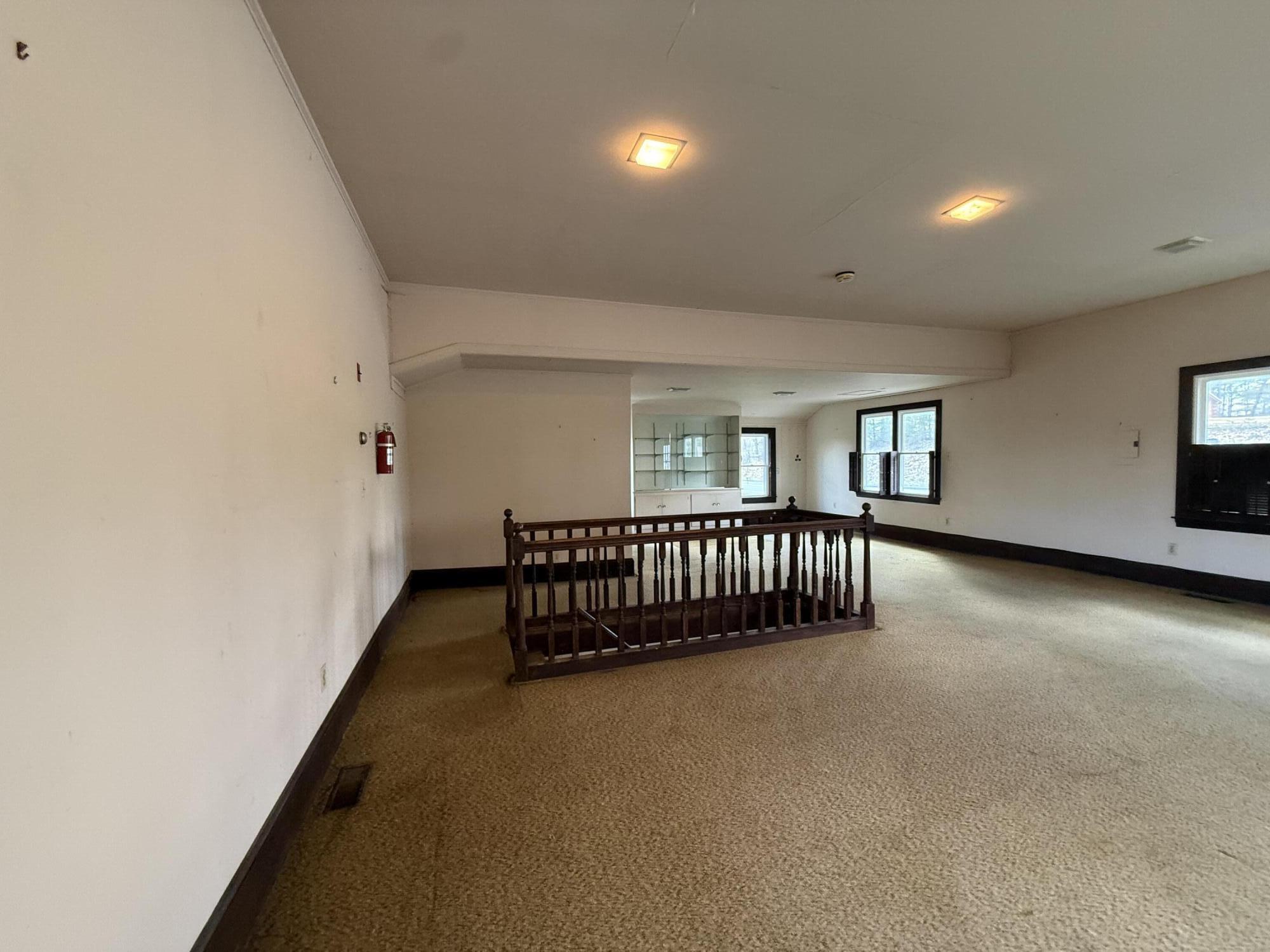 865 N Main Street Property Photo 10
