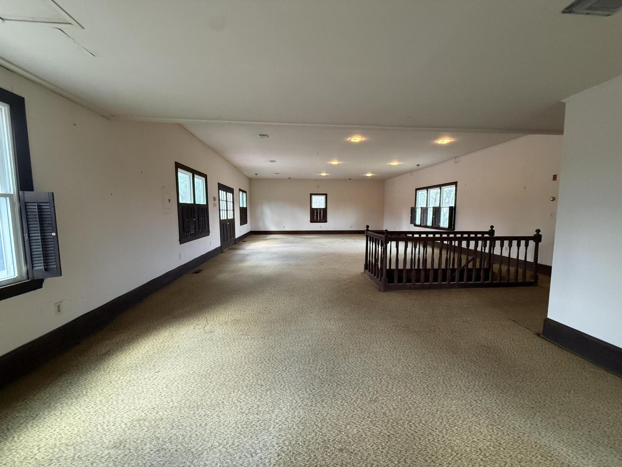 865 N Main Street Property Photo 12