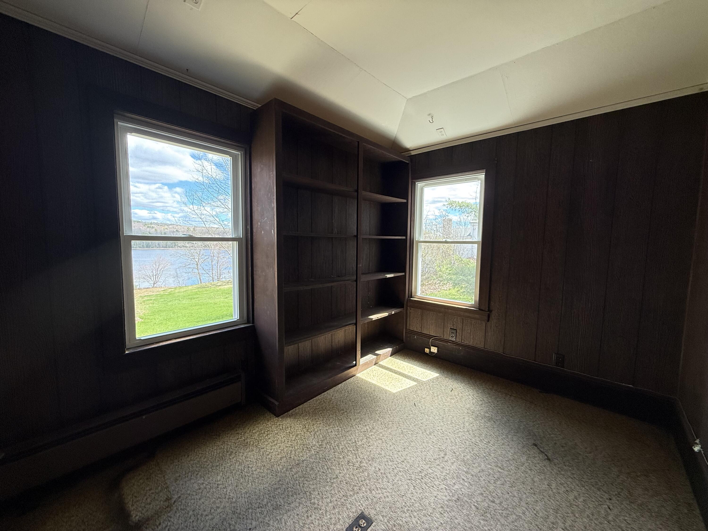 865 N Main Street Property Photo 18