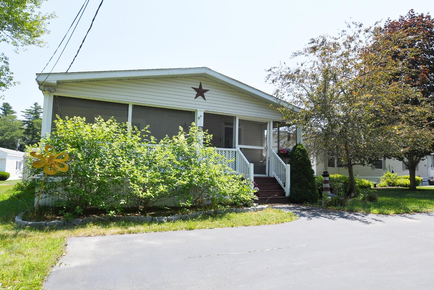 47 Whistle Stop Circle Property Photo 1