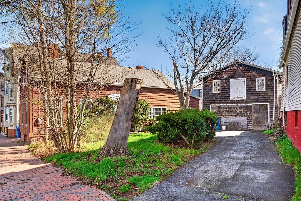 30 Dow Street Property Photo 4
