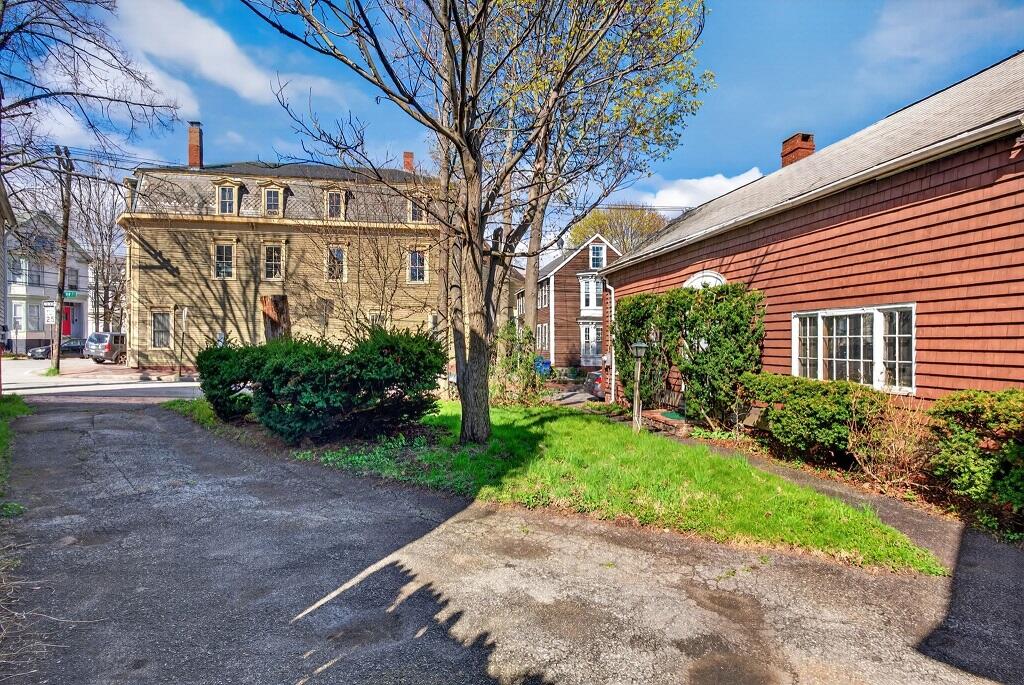 30 Dow Street Property Photo 6