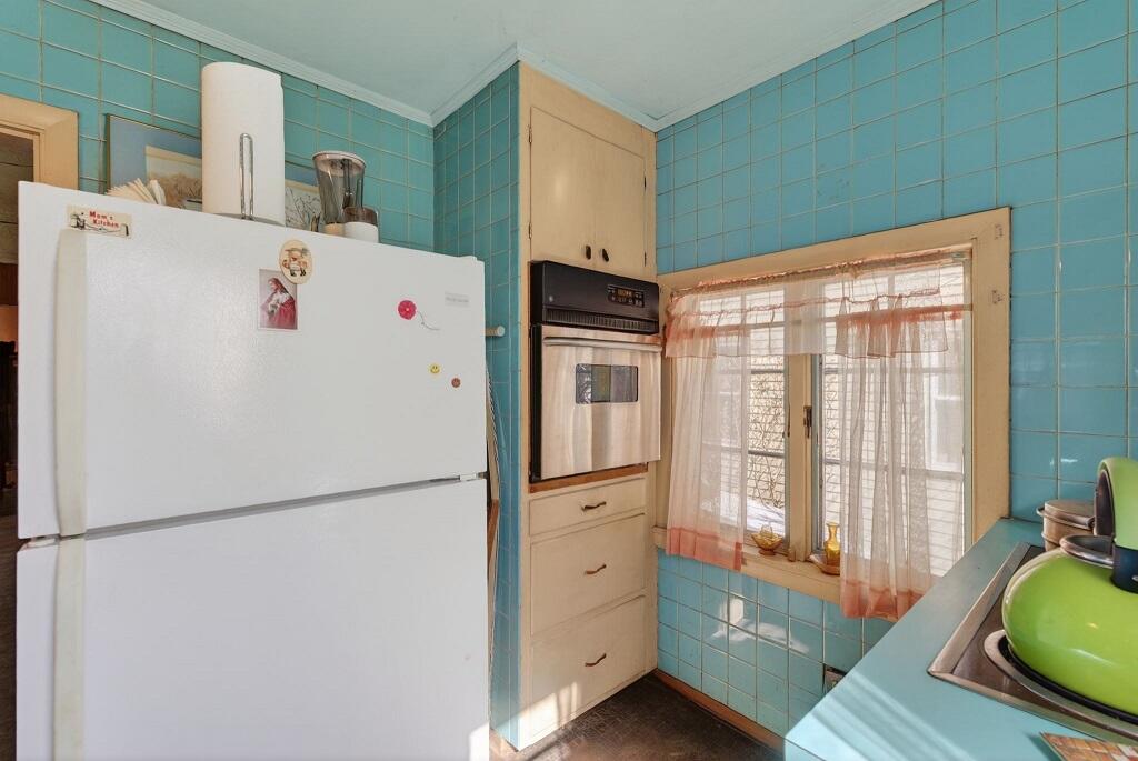 30 Dow Street Property Photo 11