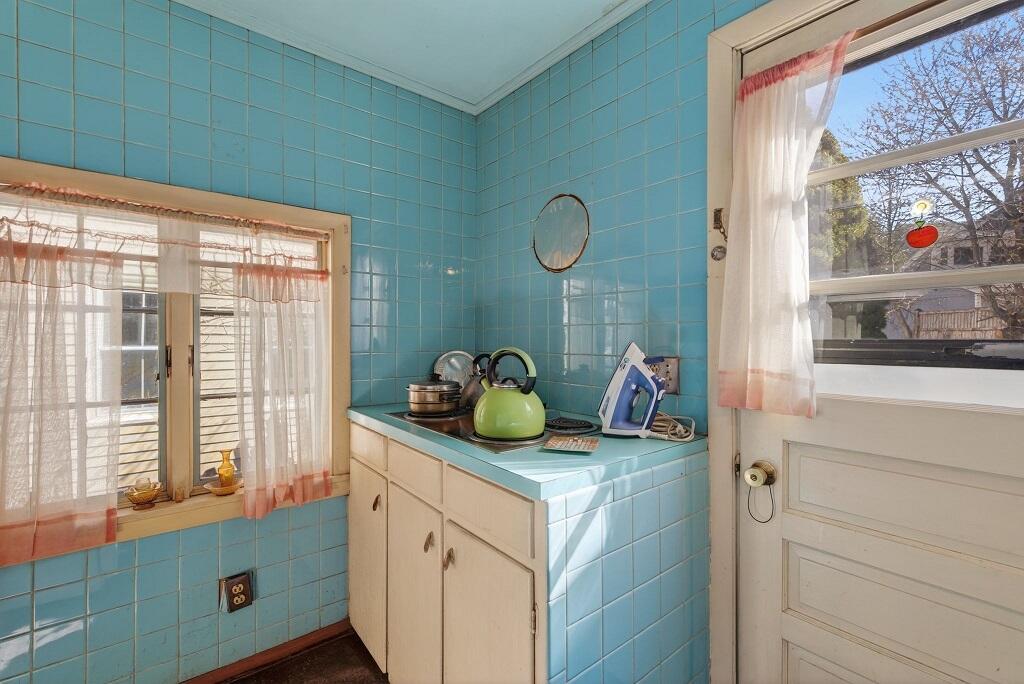 30 Dow Street Property Photo 12