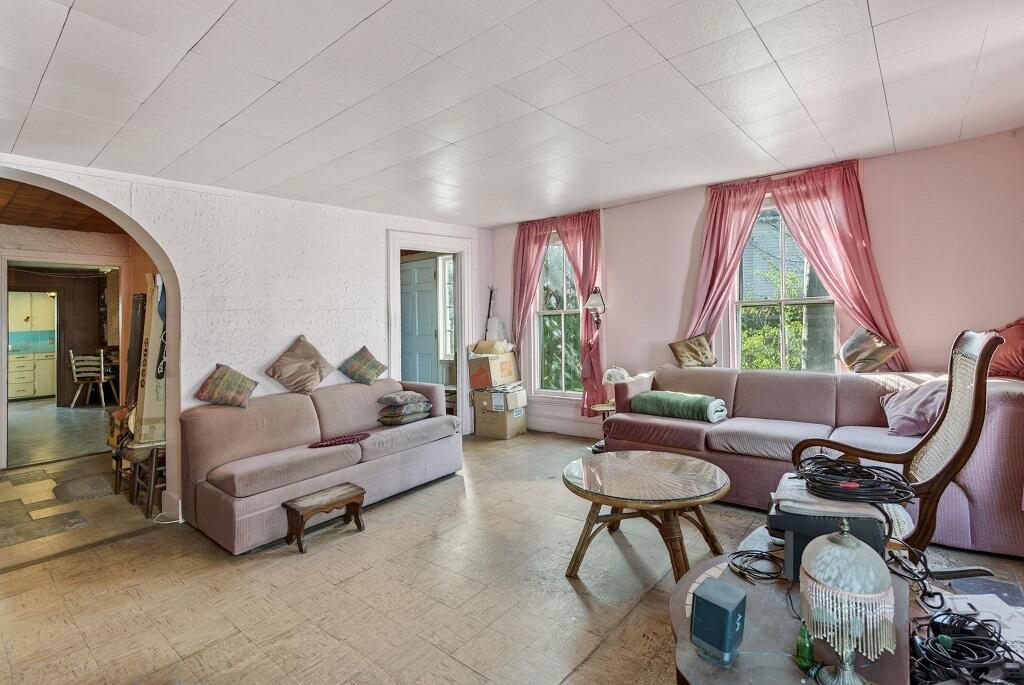 30 Dow Street Property Photo 14