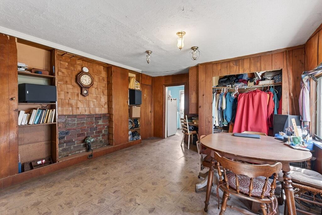 30 Dow Street Property Photo 17