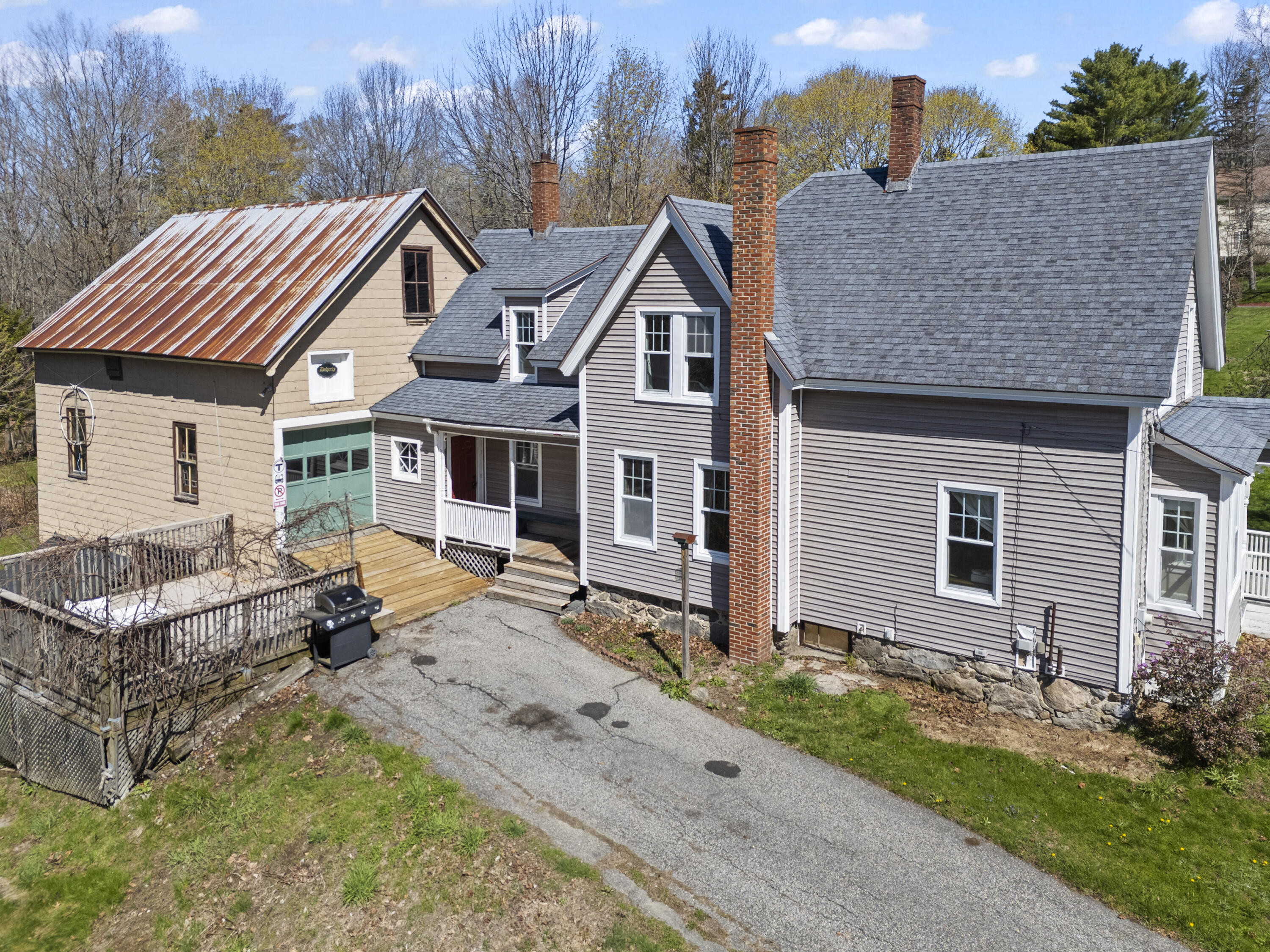 194 Oak Hill Road Property Photo 1