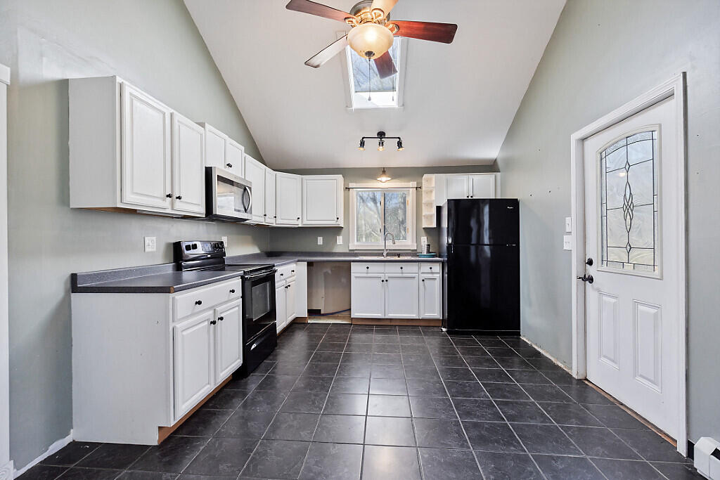 24 Indian Drive Property Photo 11