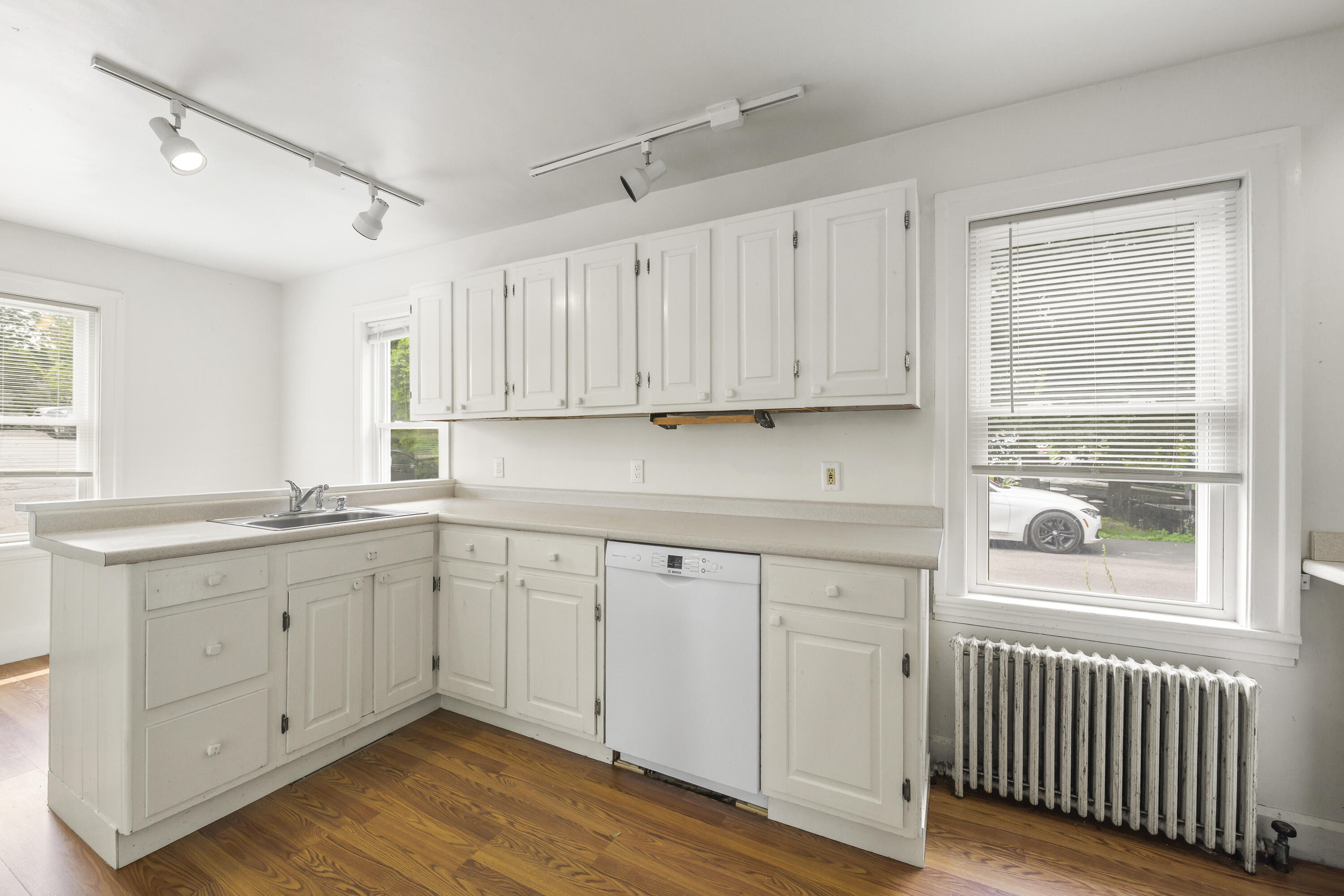 9 Pleasant Street Property Photo 4