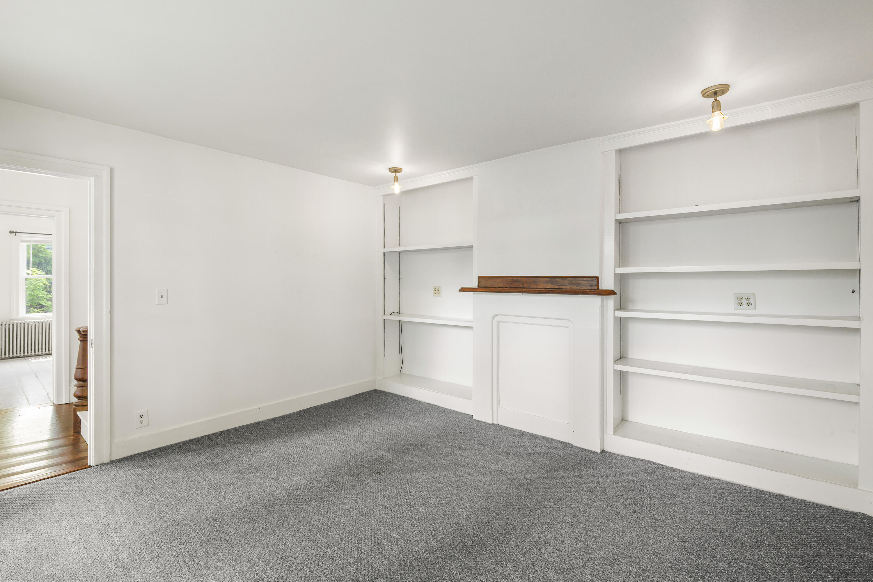 9 Pleasant Street Property Photo 10