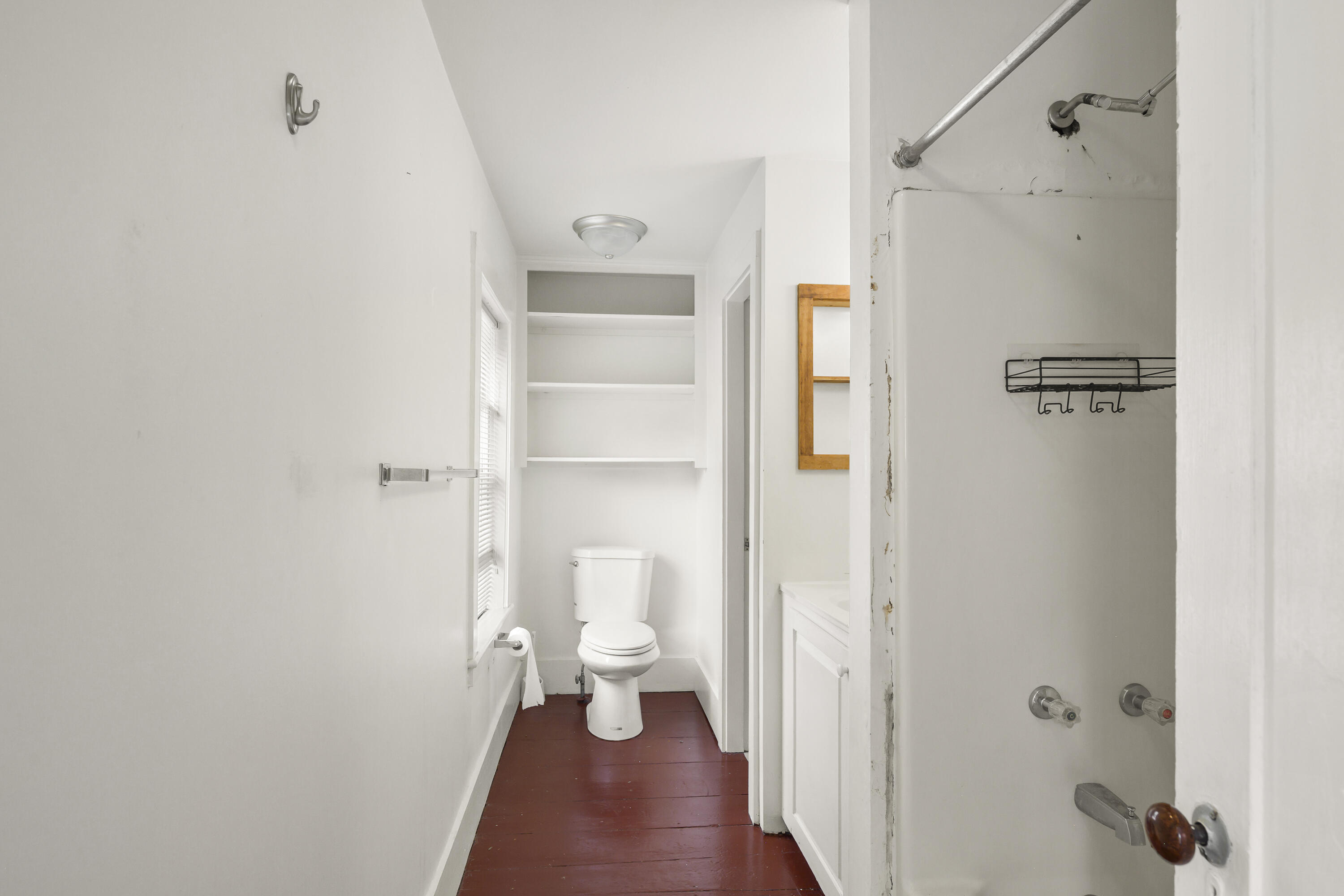 9 Pleasant Street Property Photo 17