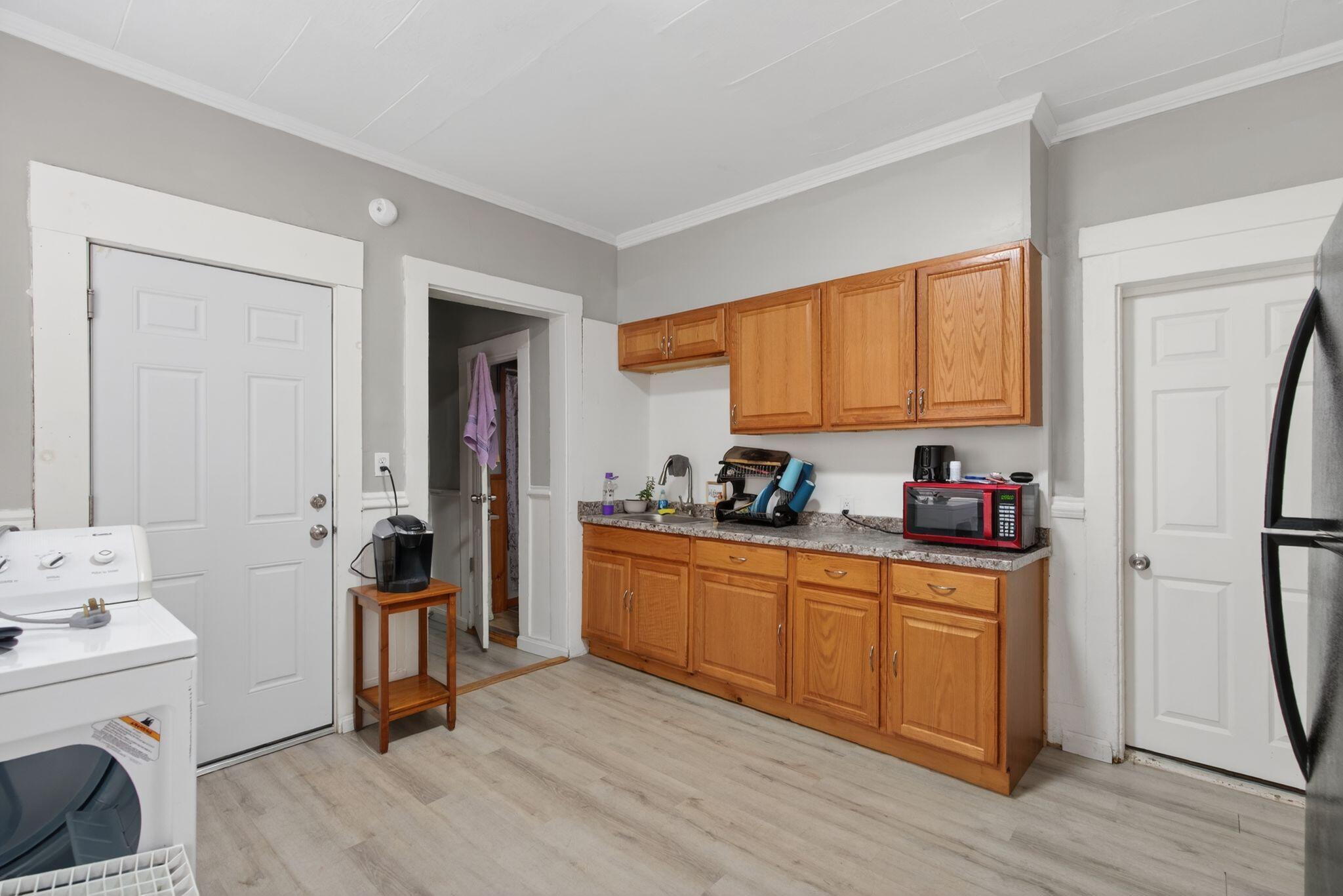 151 Horton Street Property Photo 6