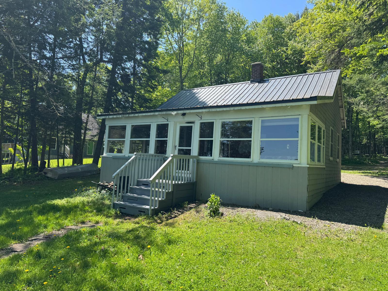 298 West Road Property Photo 2