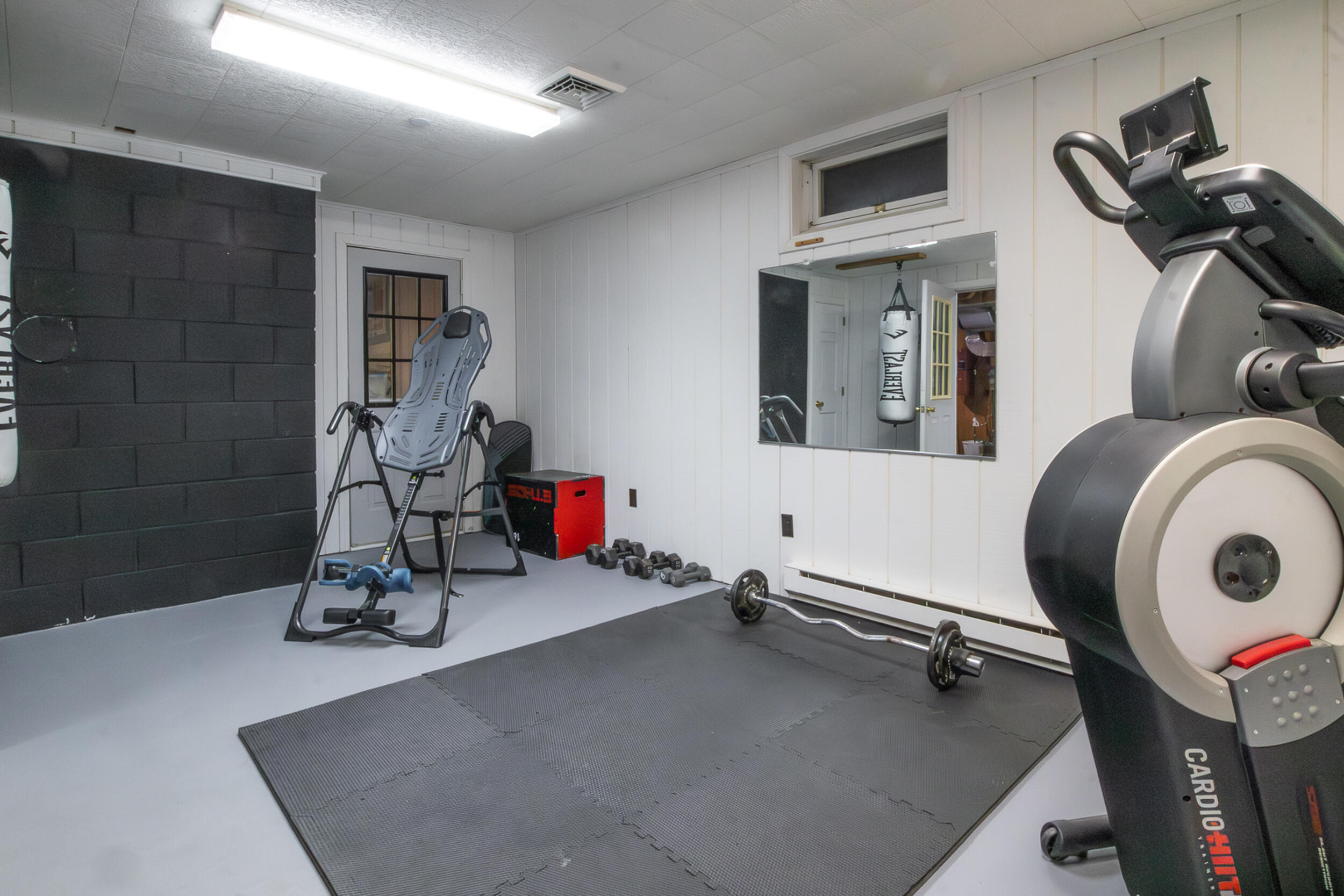 71-69 Maplecrest Road Property Photo 41
