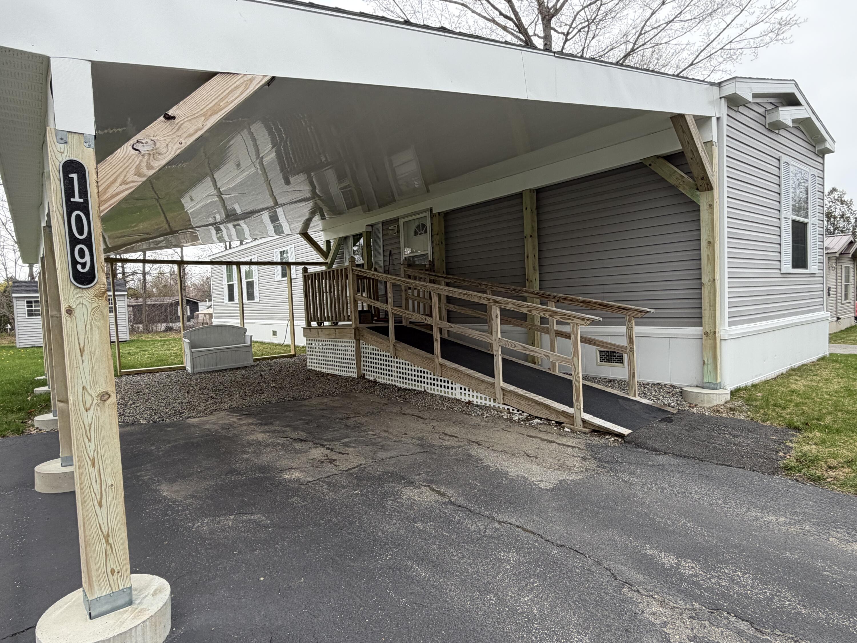 109 Birch Hill Property Photo 2
