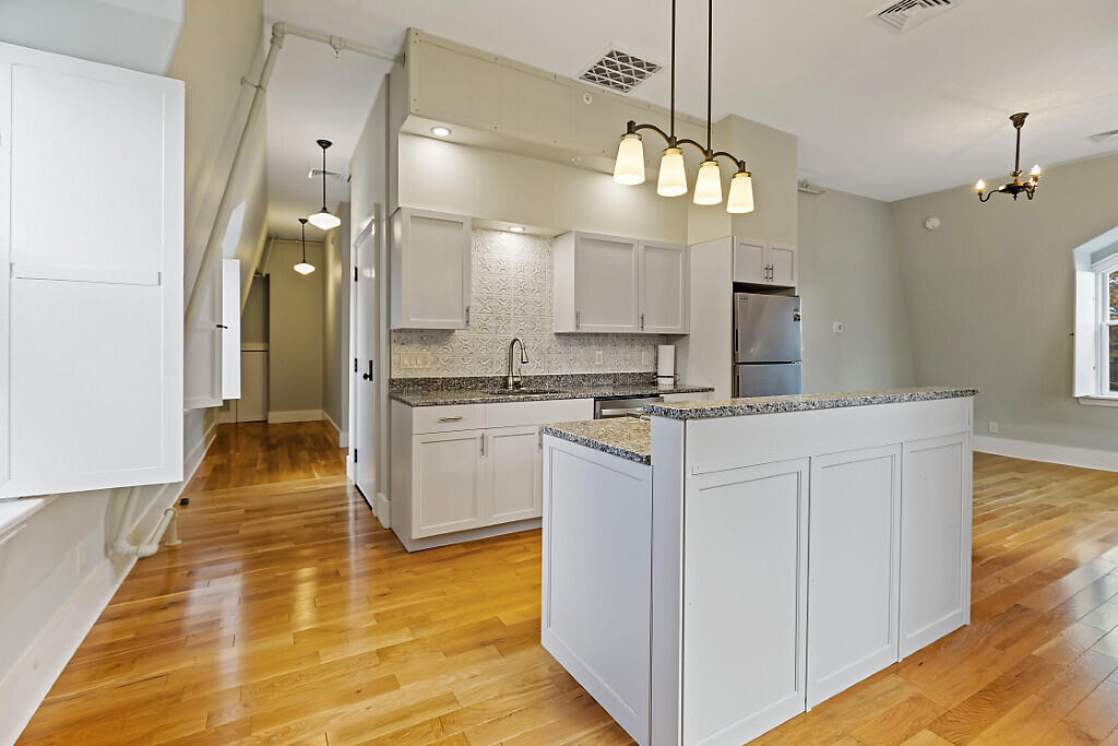 15 Middle Street 3 Property Photo 10