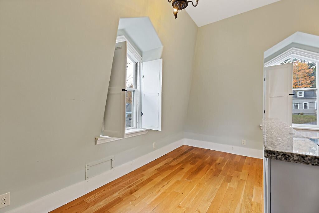 15 Middle Street 3 Property Photo 14