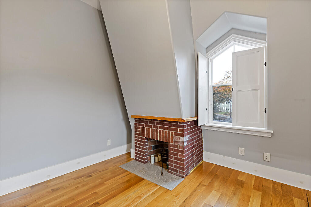 15 Middle Street 3 Property Photo 24