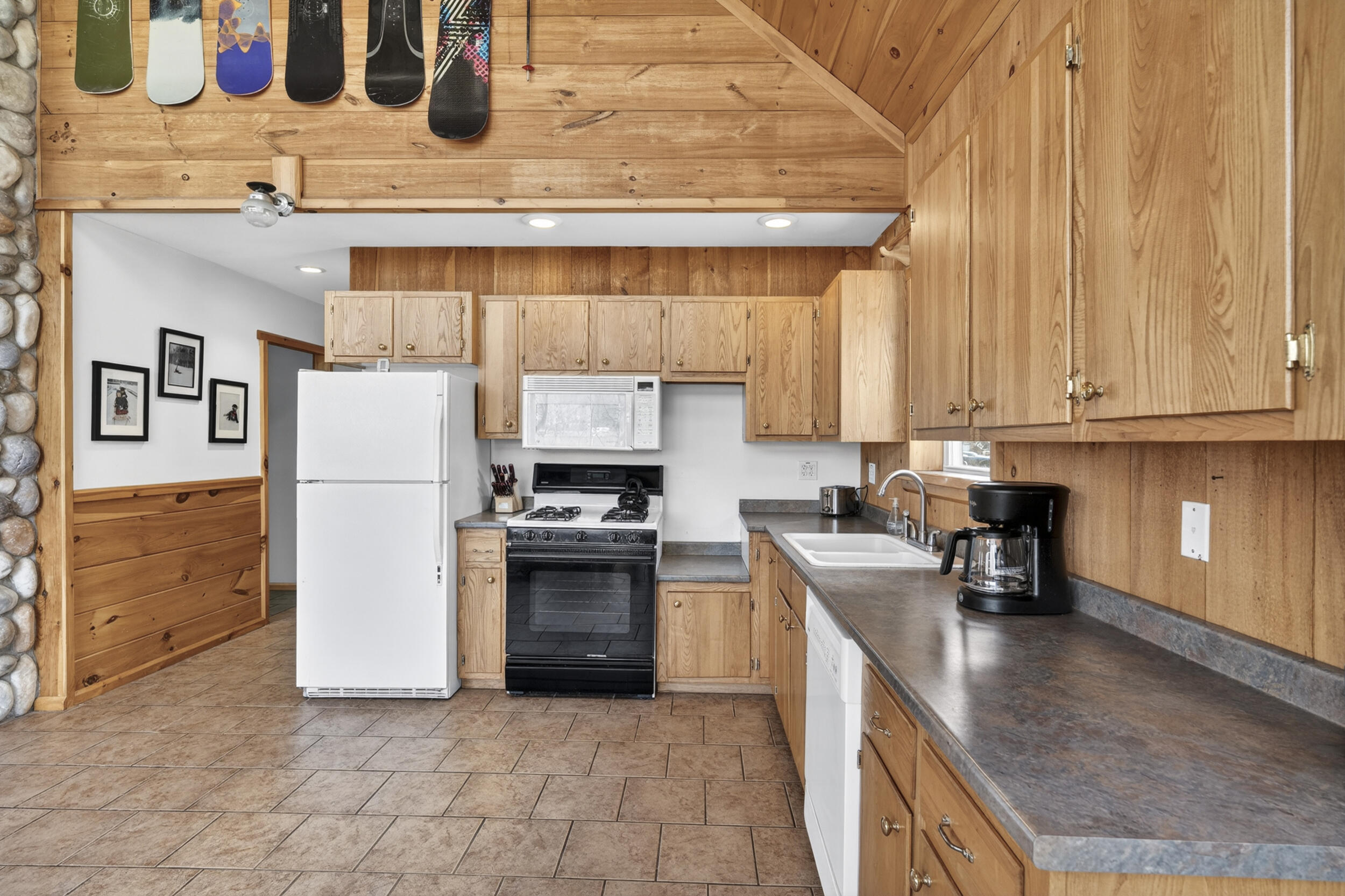 133 Sunday River Road Property Photo 3