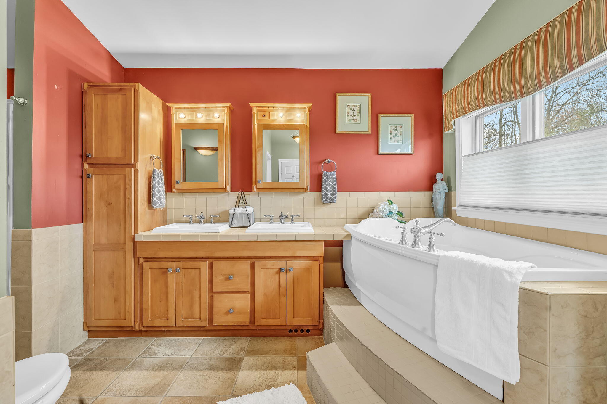 528 West Road Property Photo 45