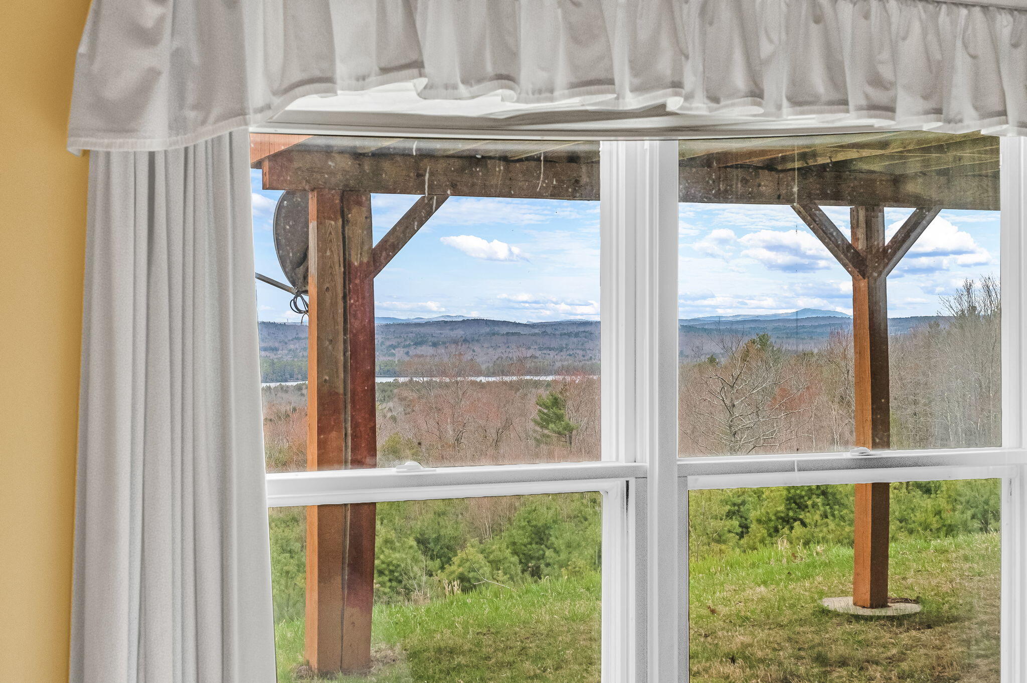 528 West Road Property Photo 61