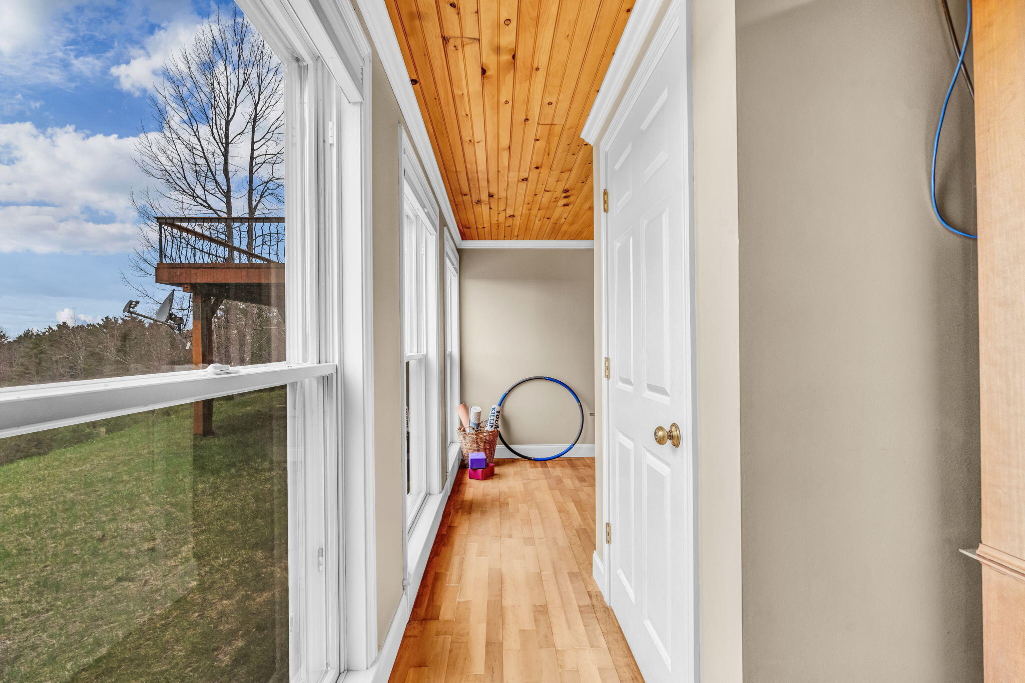 528 West Road Property Photo 64