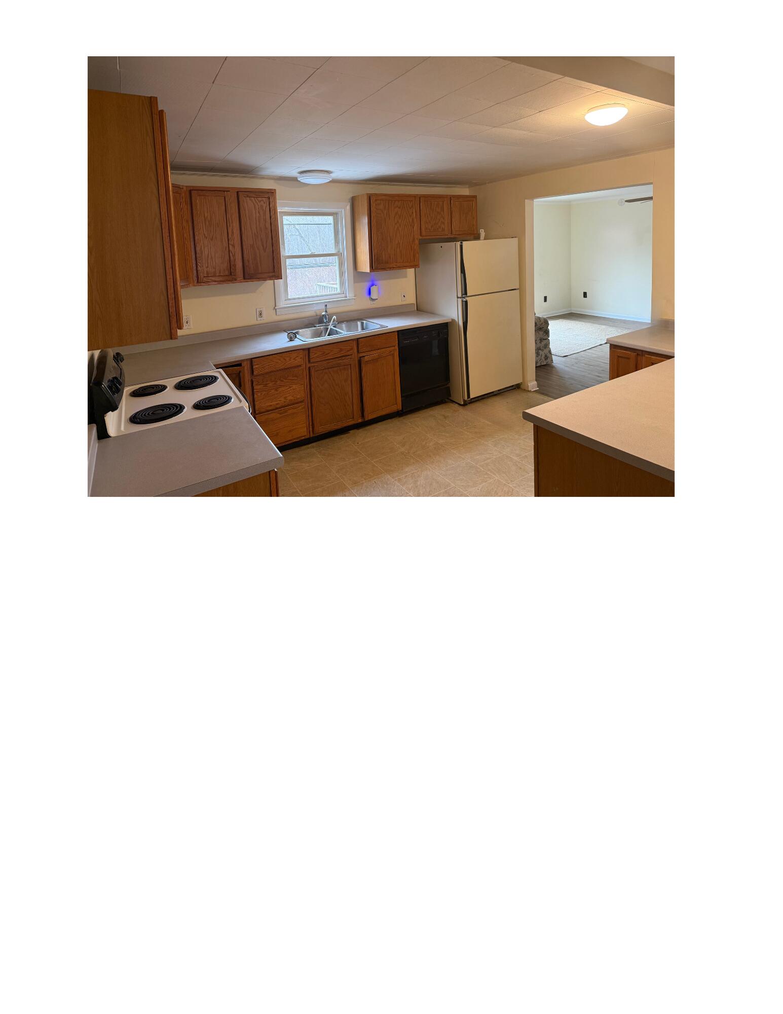 60/62 Maine 236 Route Property Photo 4