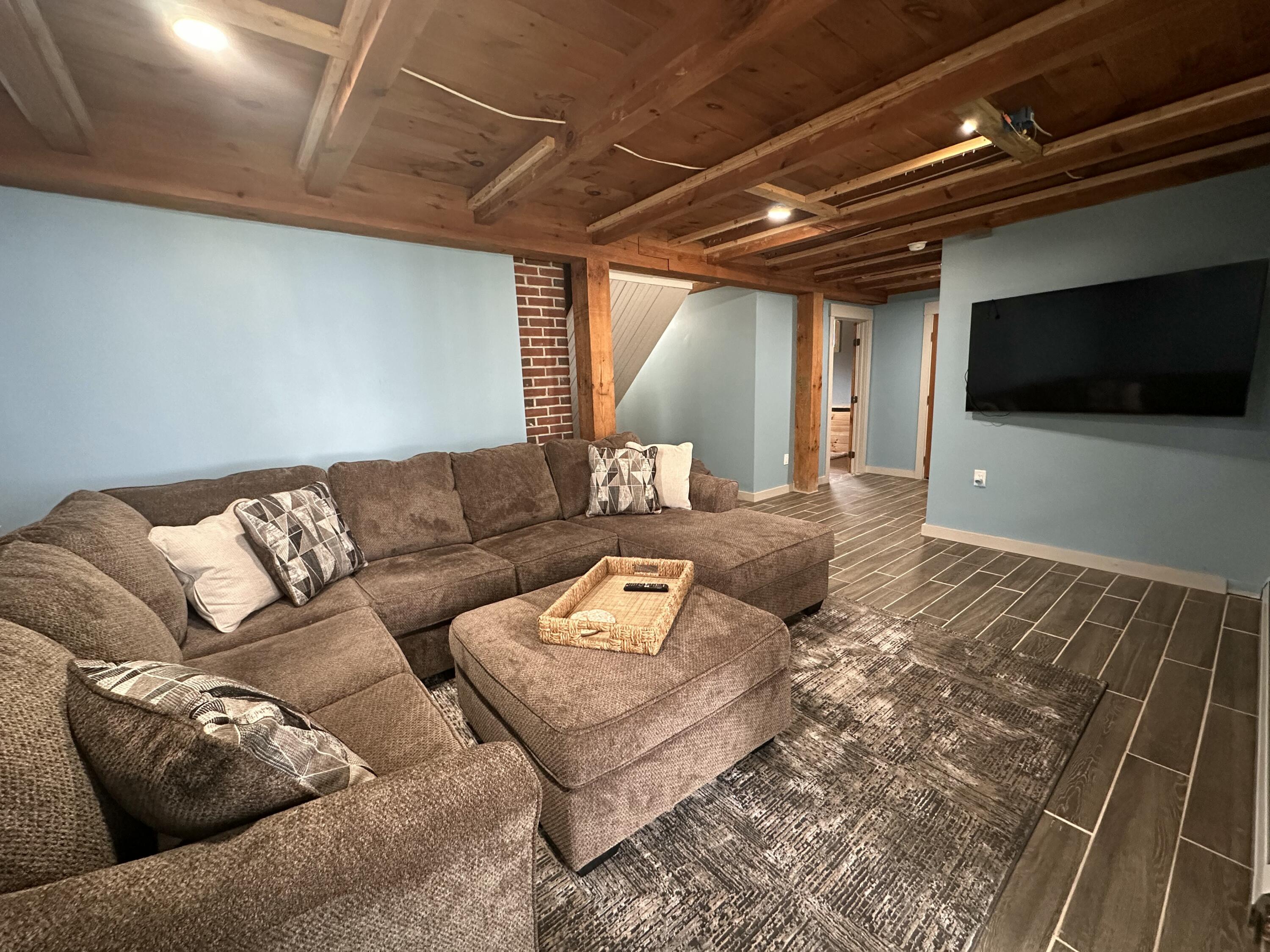 39 Collins Drive Property Photo 15