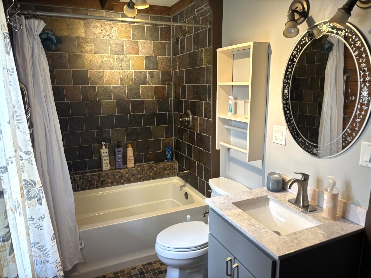 39 Collins Drive Property Photo 18