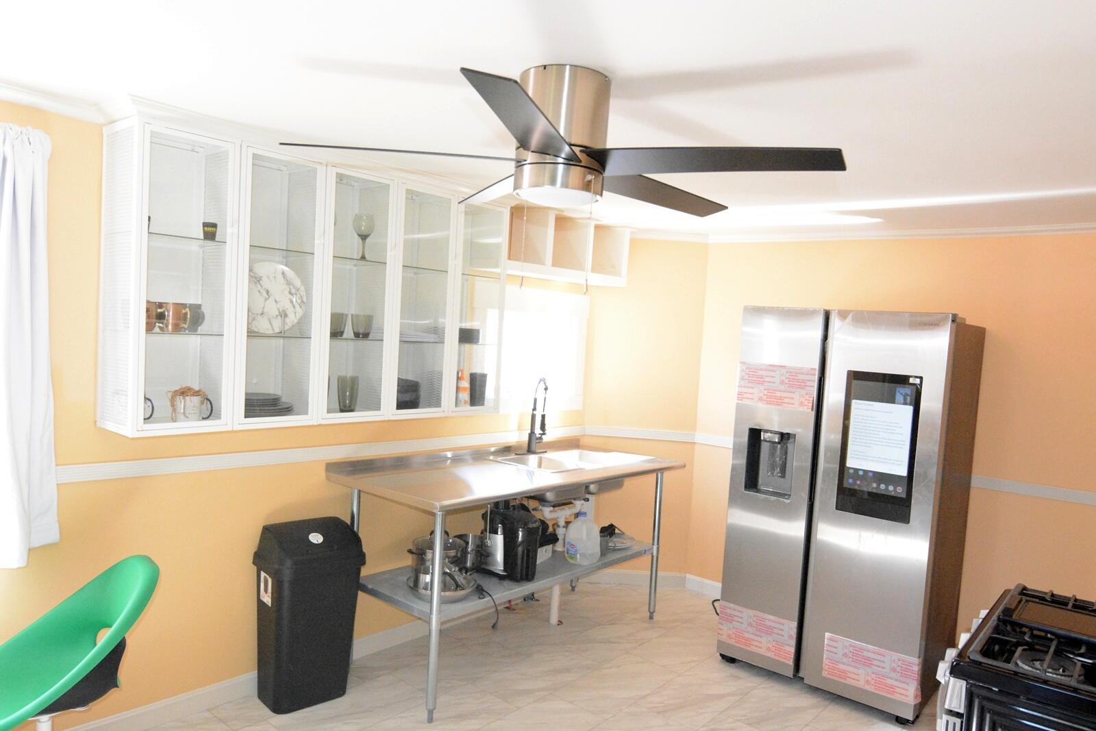 36 Pondview Street Property Photo 7