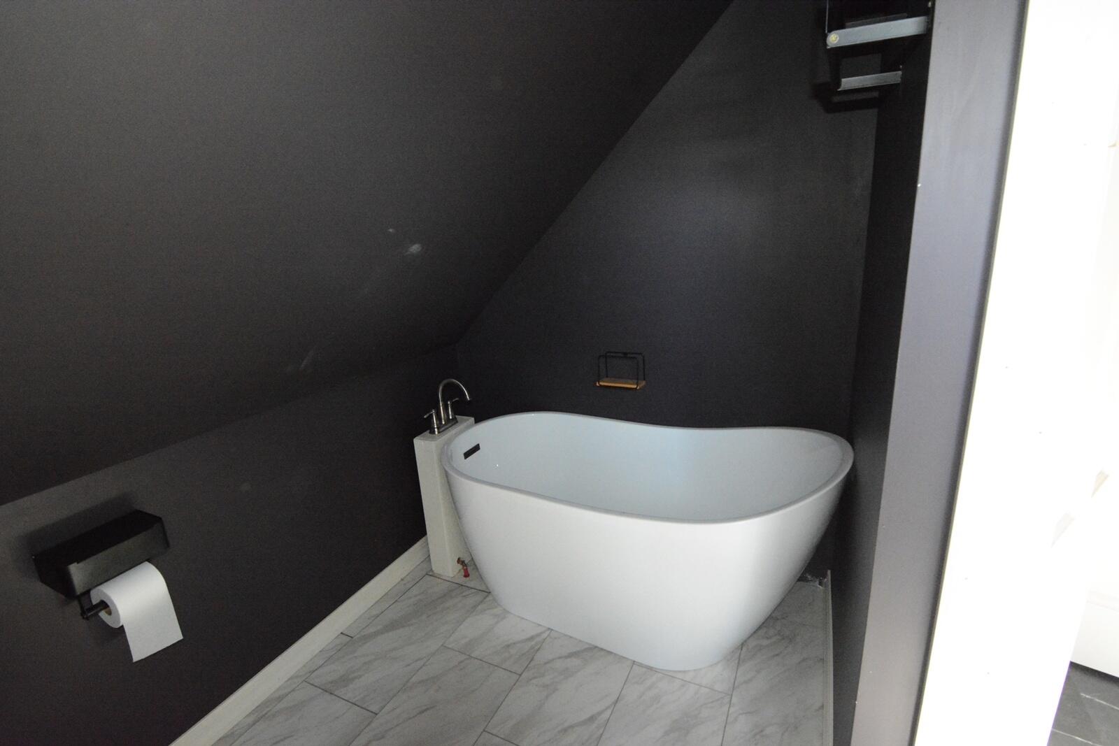36 Pondview Street Property Photo 16
