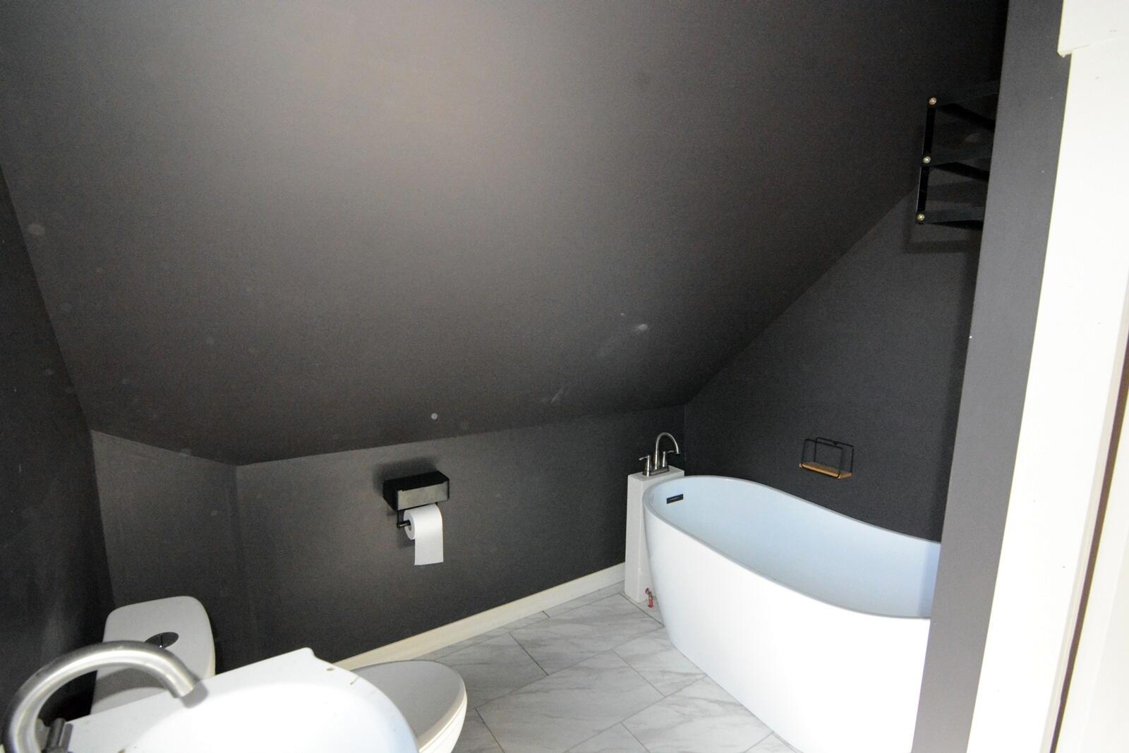 36 Pondview Street Property Photo 17
