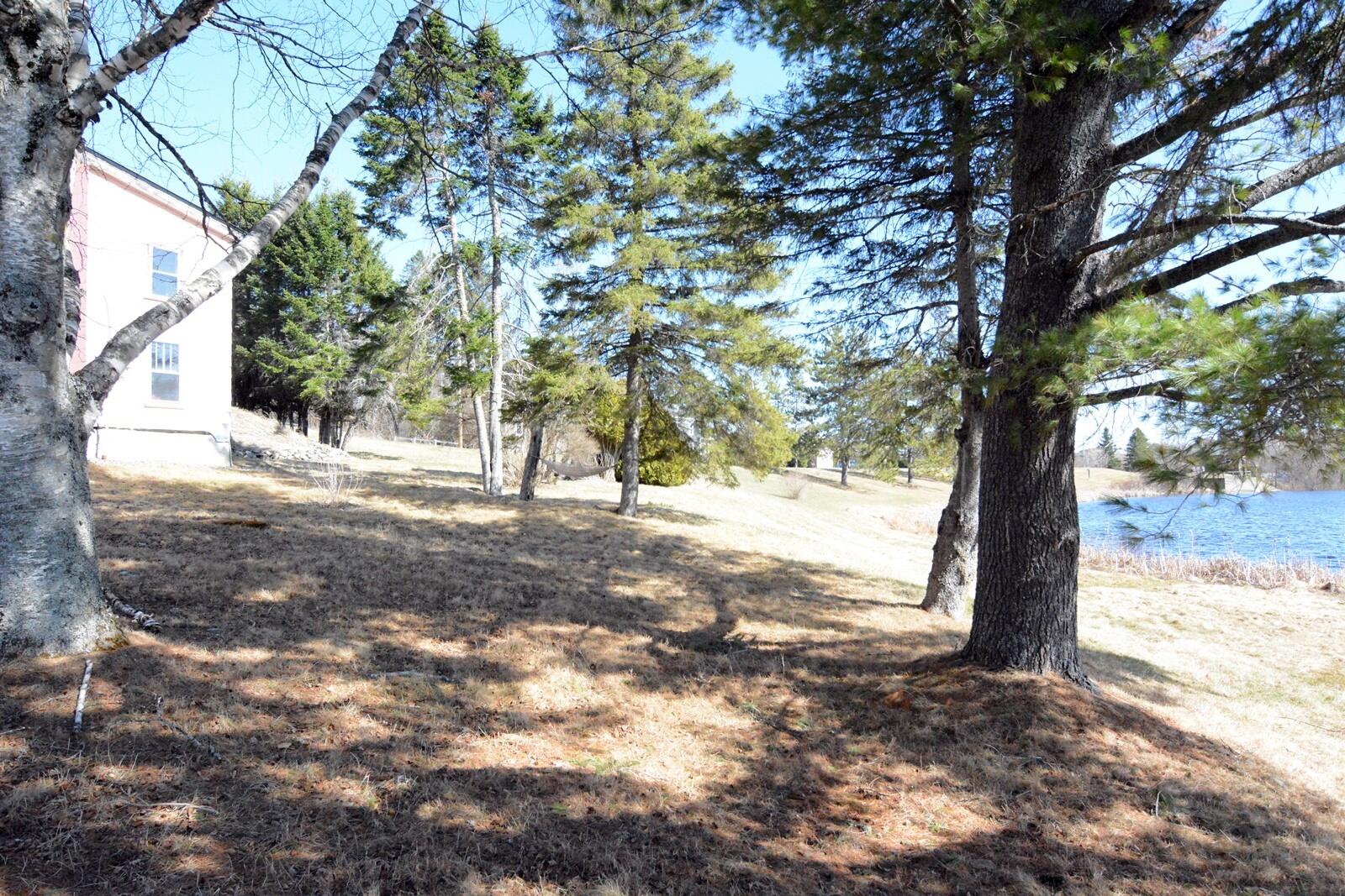 36 Pondview Street Property Photo 23