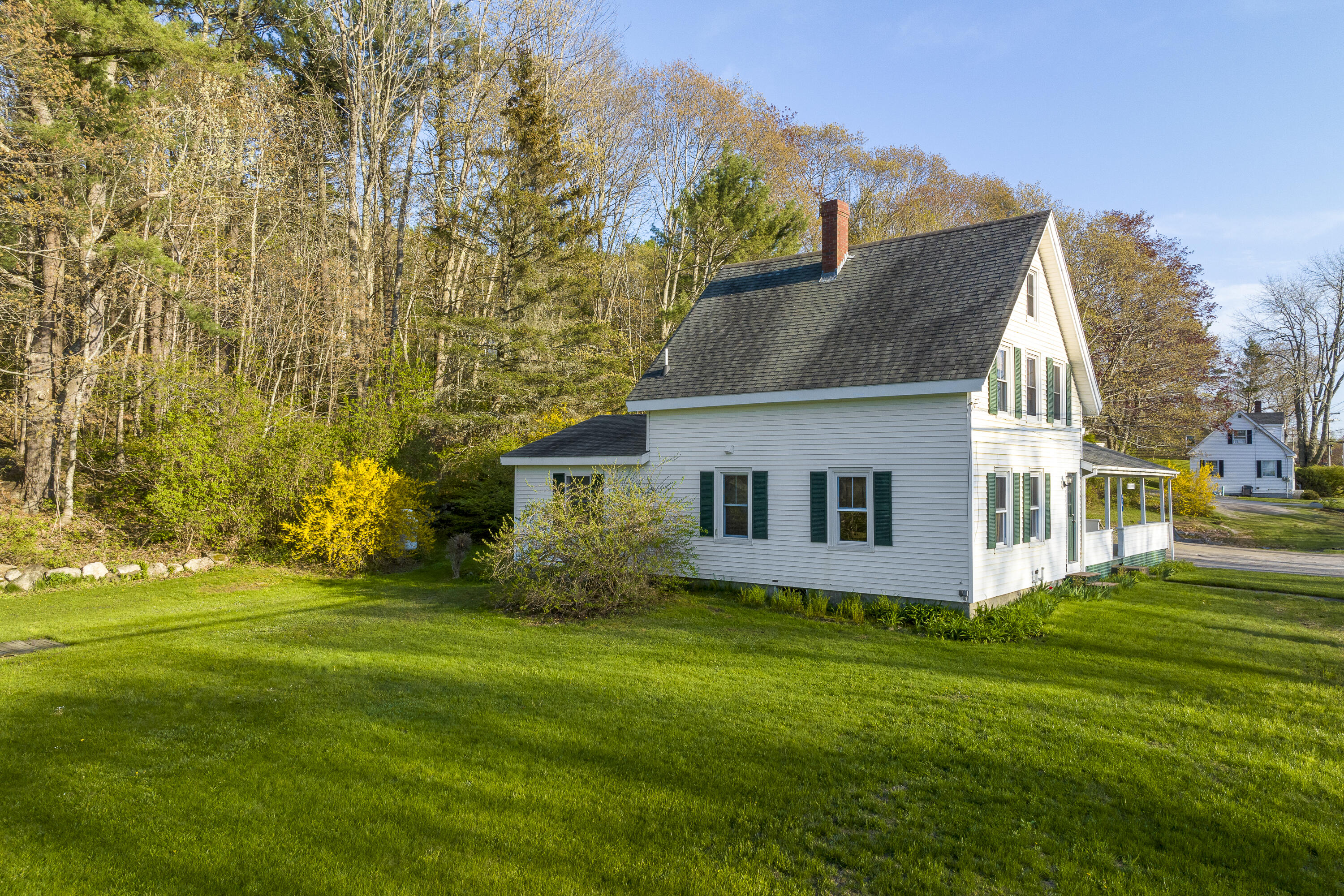 934 Wiscasset Road Property Photo 2