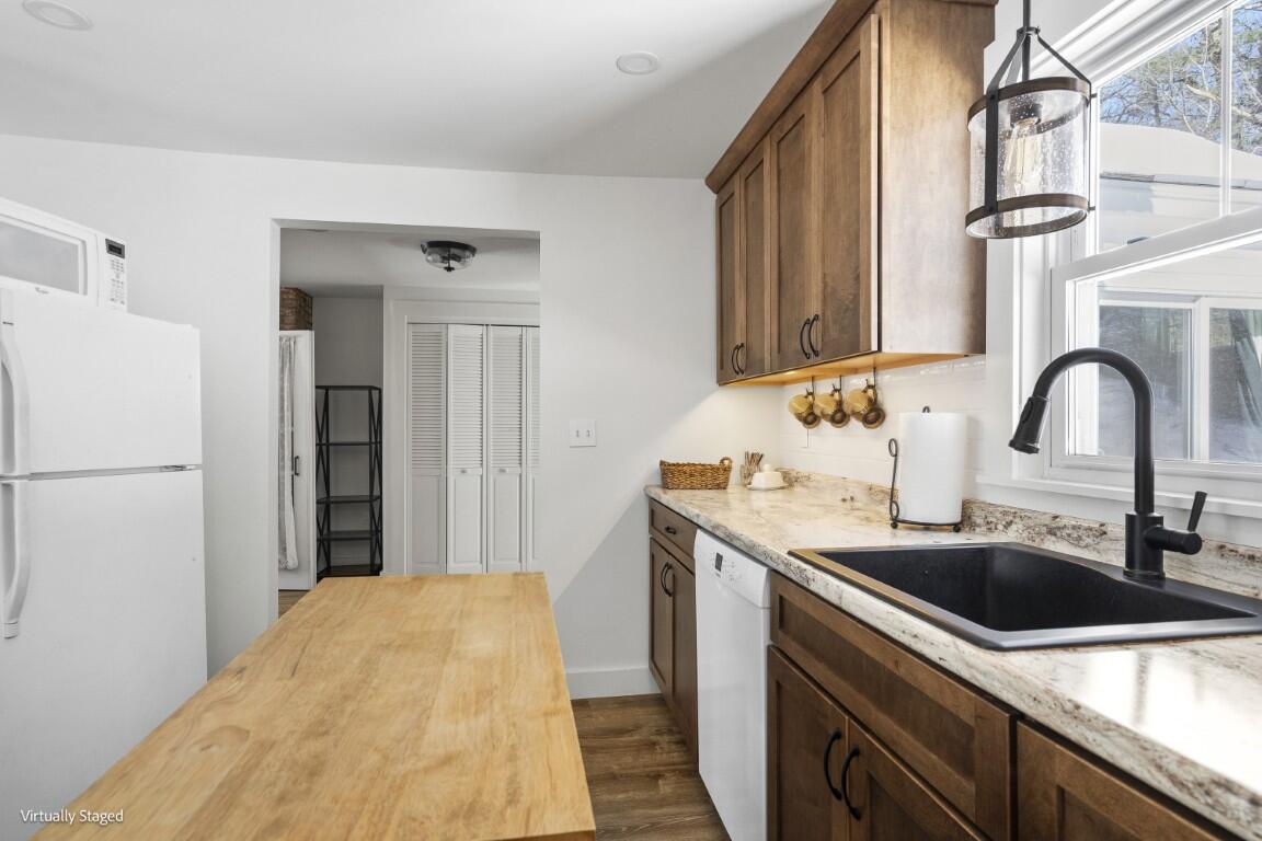 934 Wiscasset Road Property Photo 16