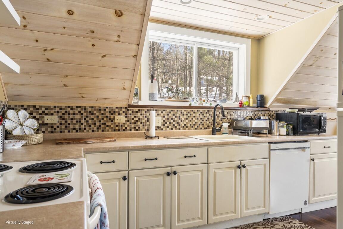 934 Wiscasset Road Property Photo 39