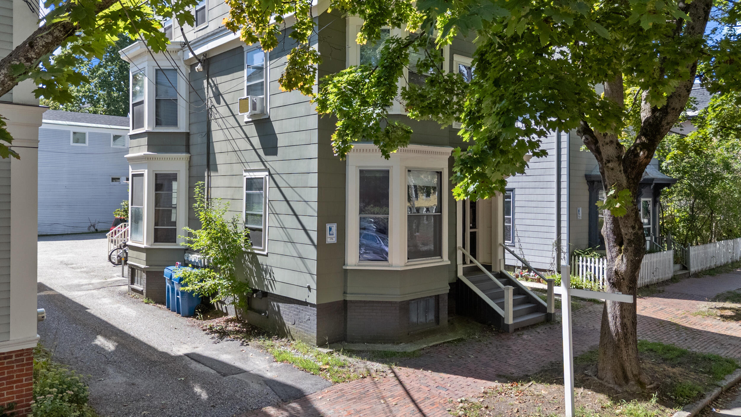 94 Emery Street Property Photo 38