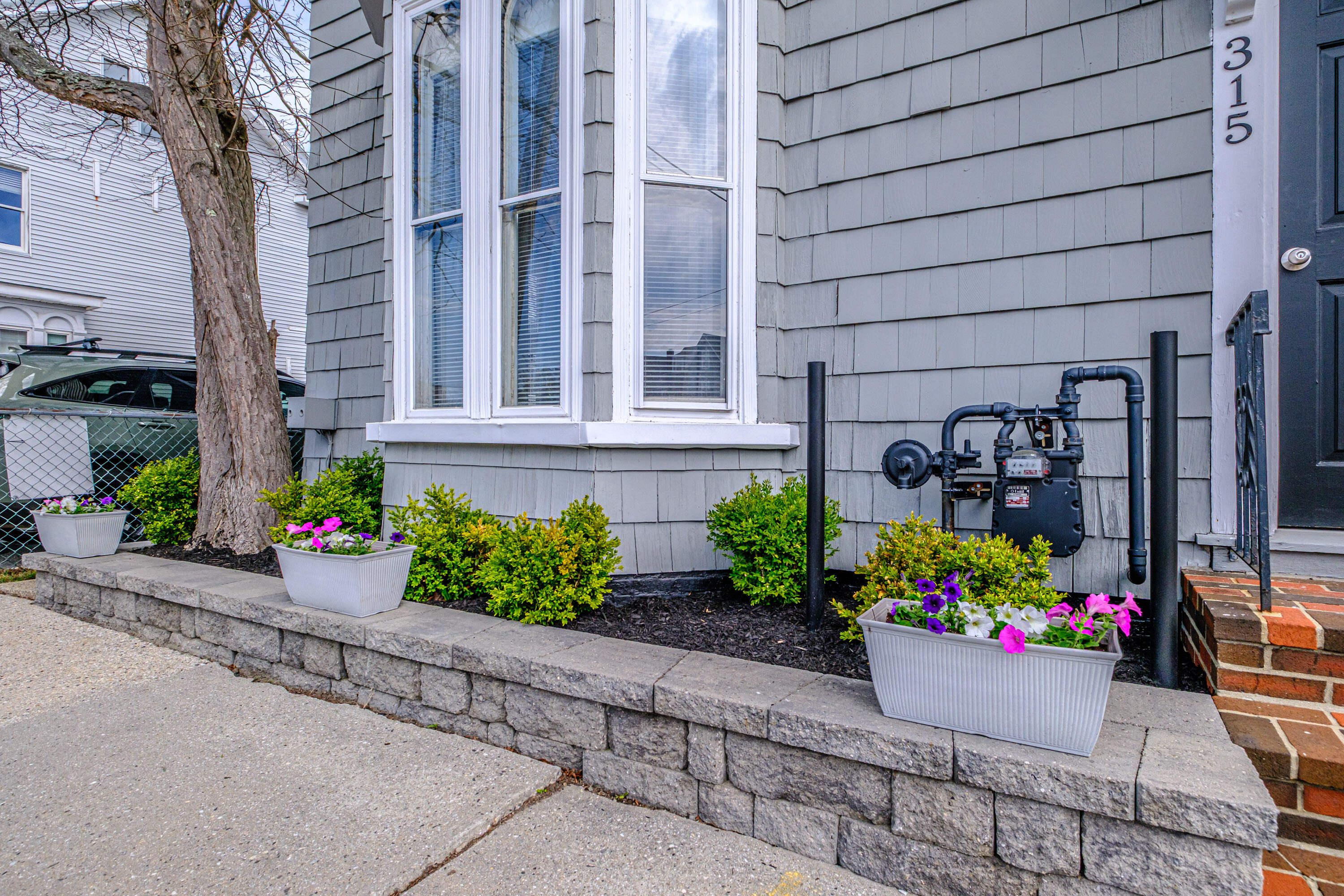 315 Brackett Street Property Photo 4