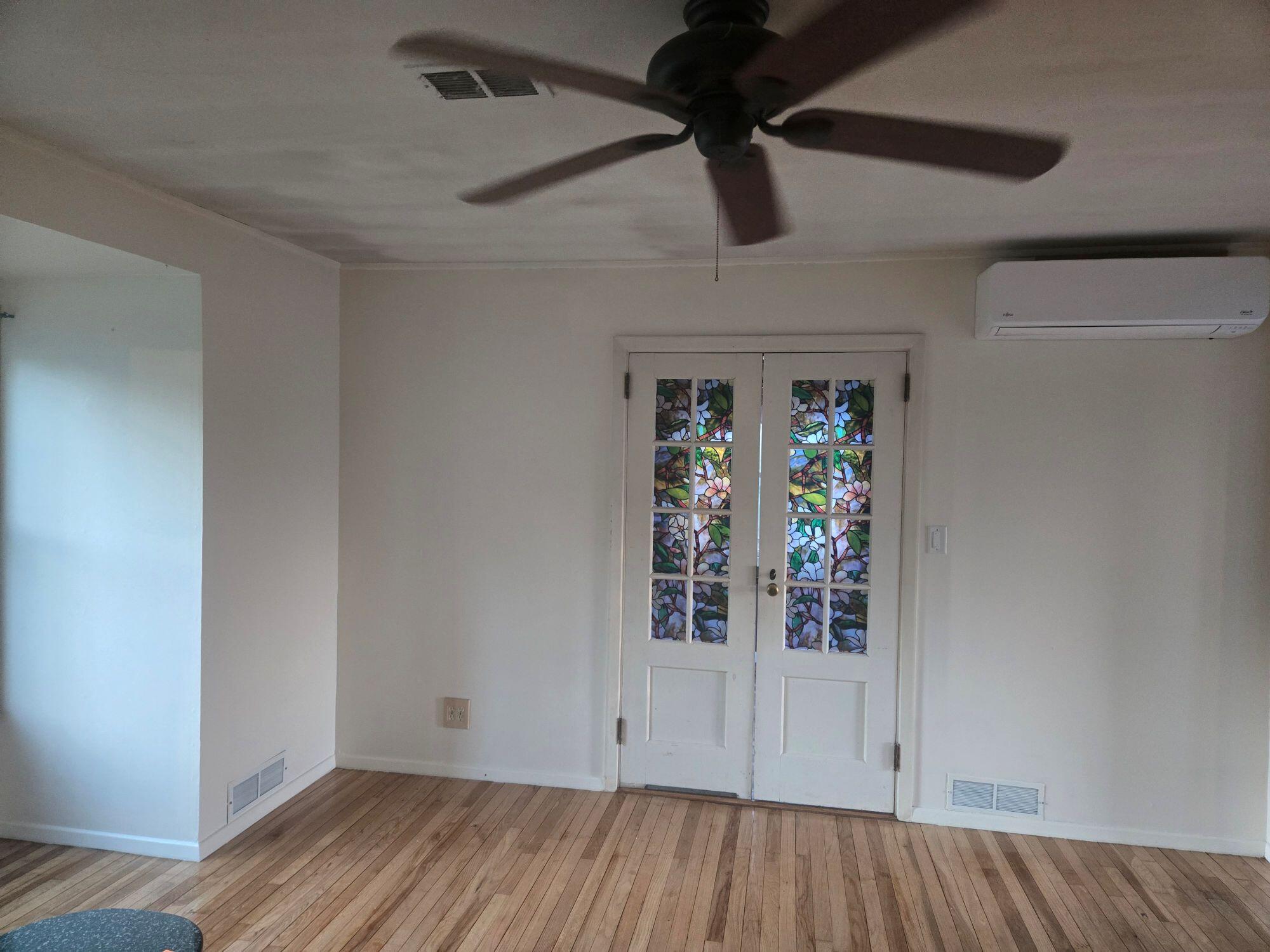 1249 State Street Property Photo 17
