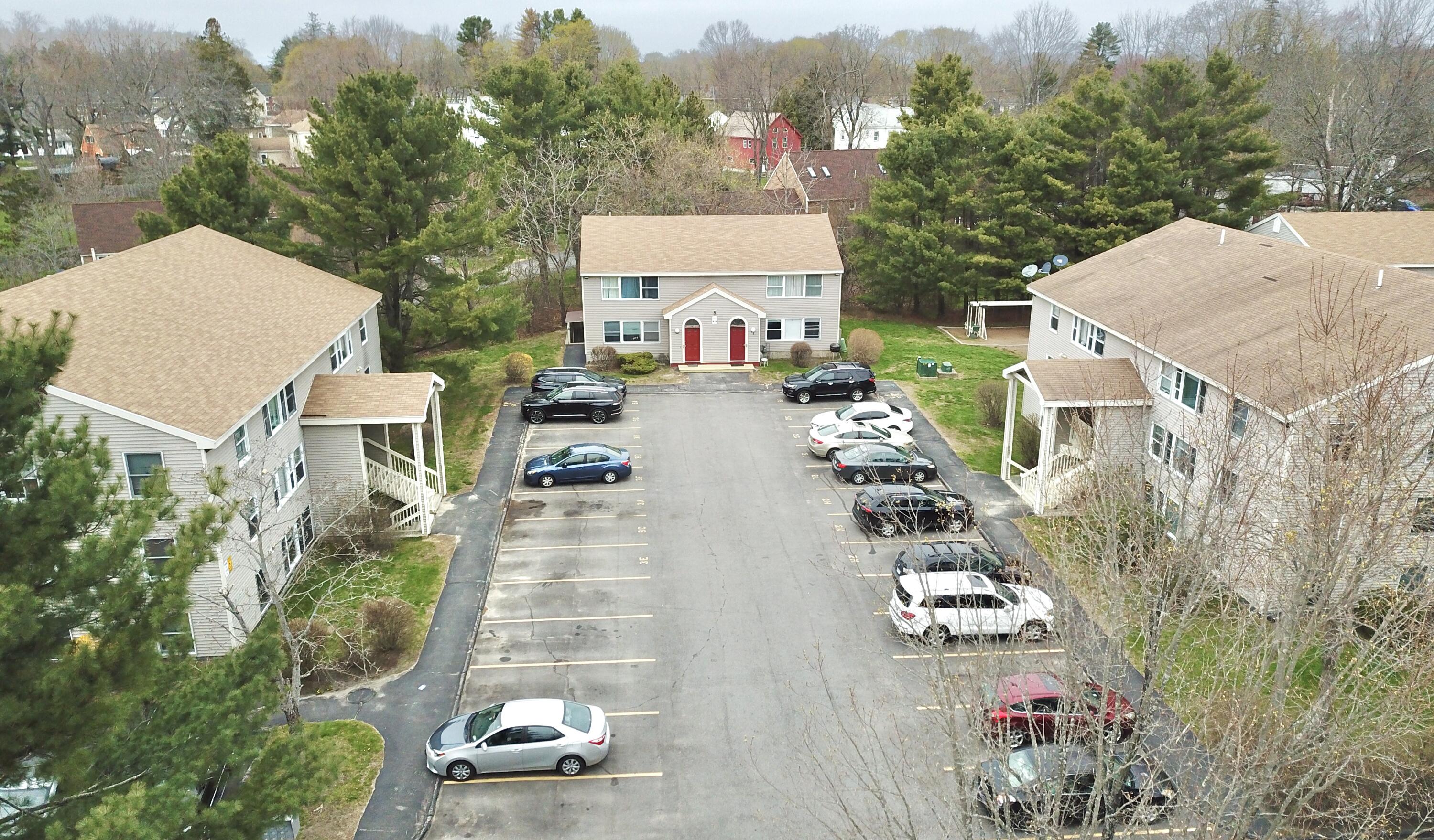 1390 Forest Avenue Property Photo 7