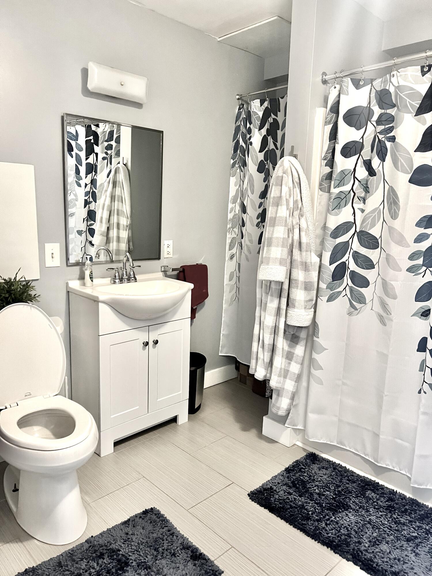 1390 Forest Avenue Property Photo 11