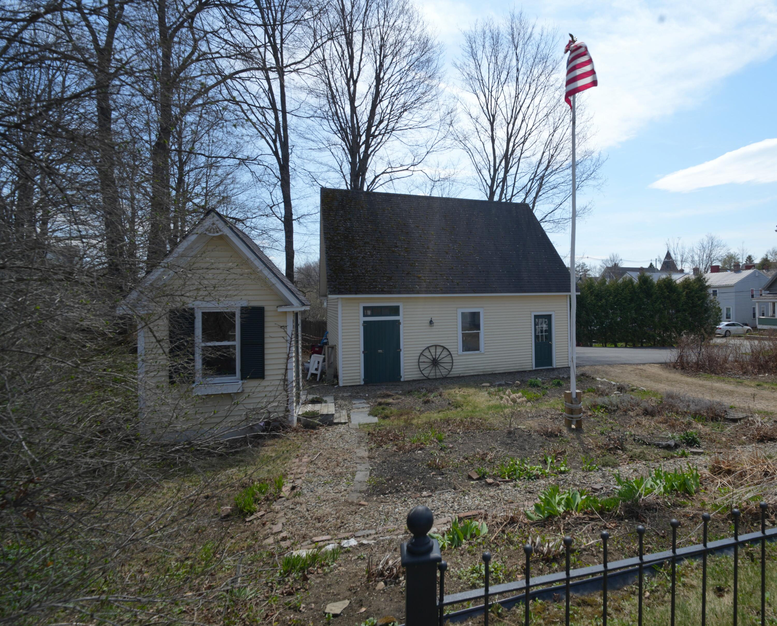 129 Main Street Property Photo 17