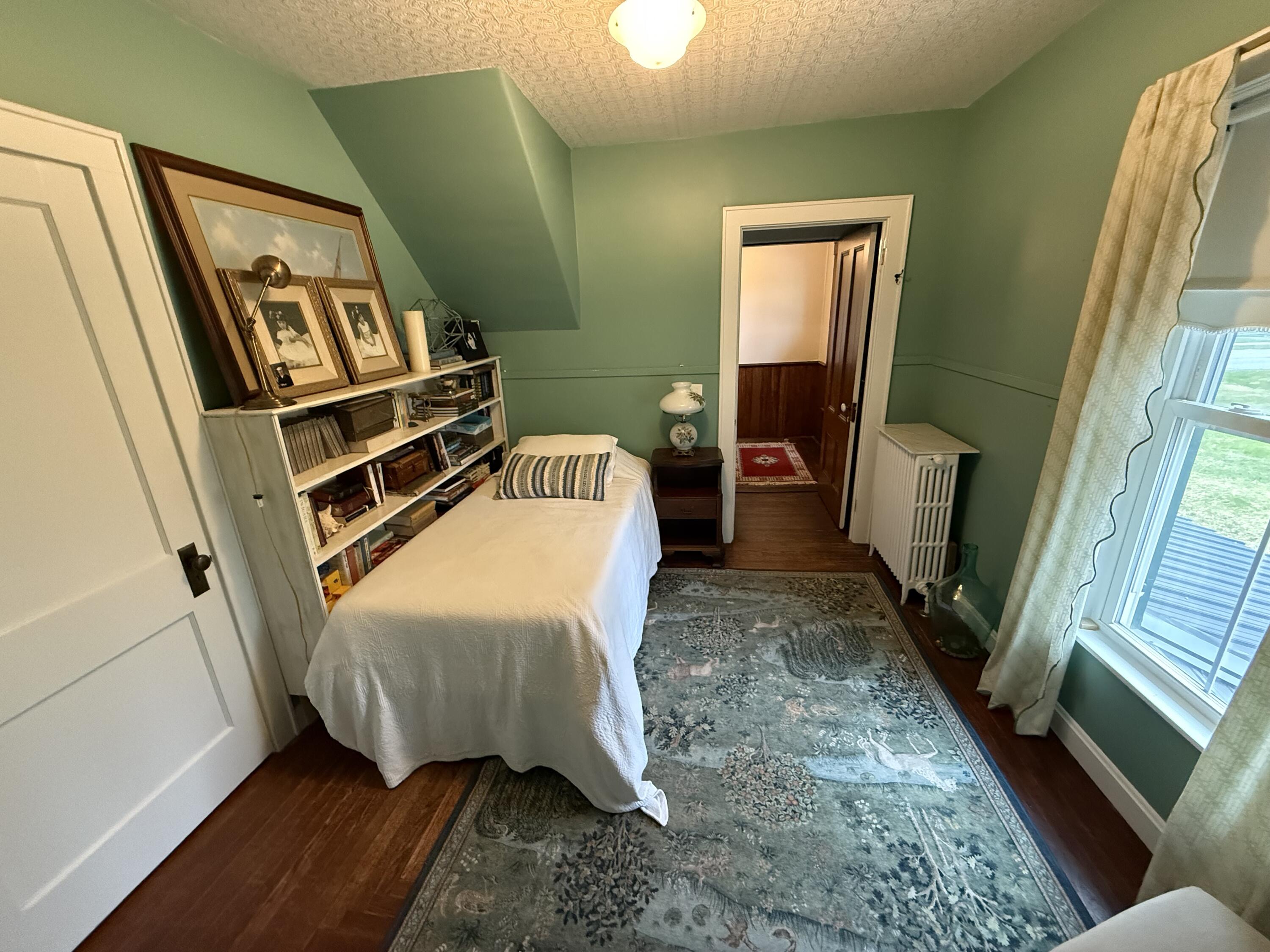 129 Main Street Property Photo 57