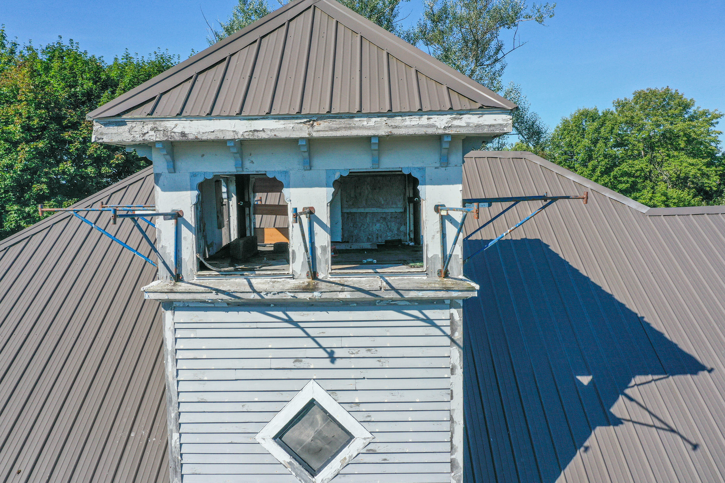 25 School Street Property Photo 5