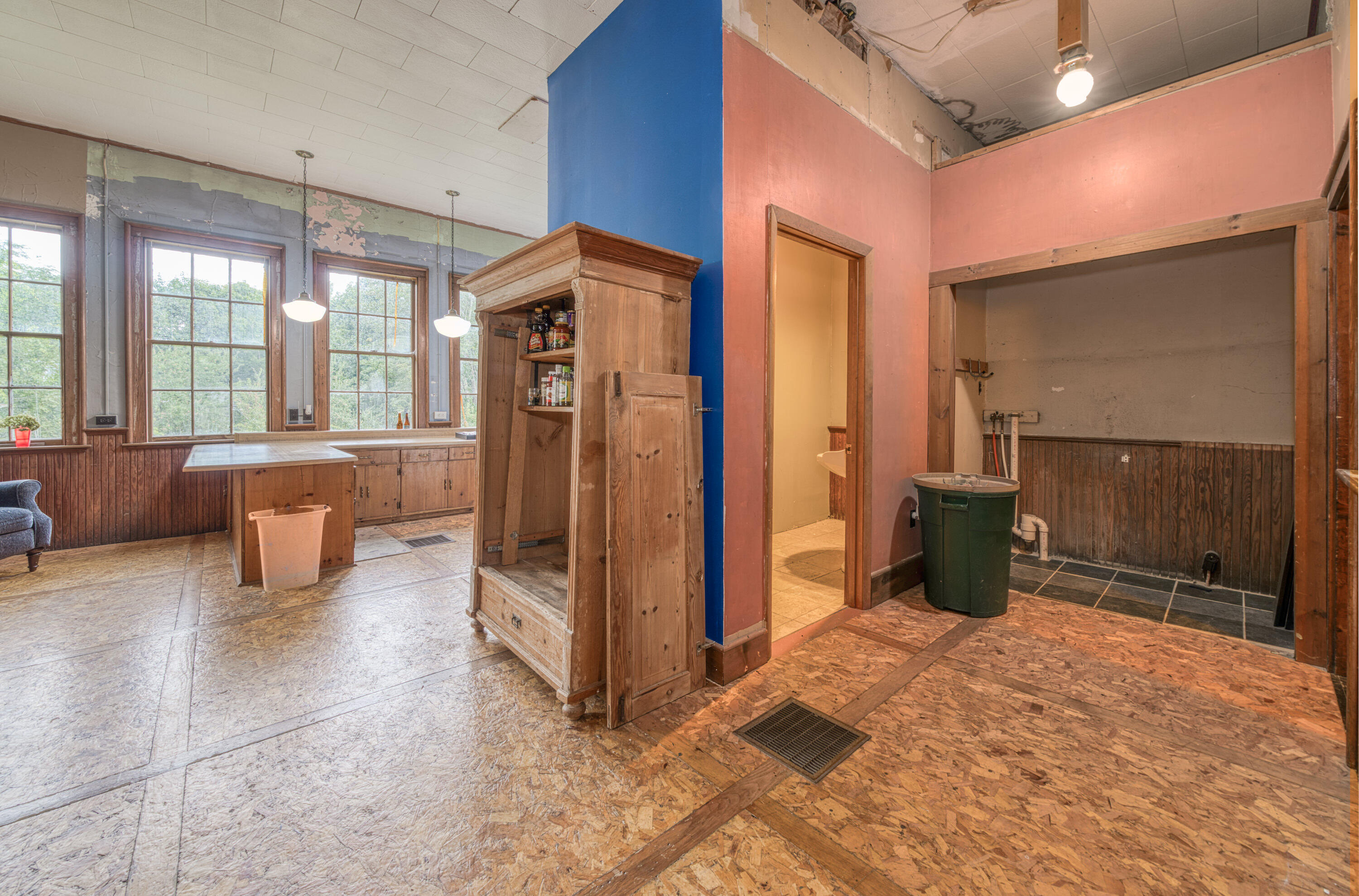 25 School Street Property Photo 35