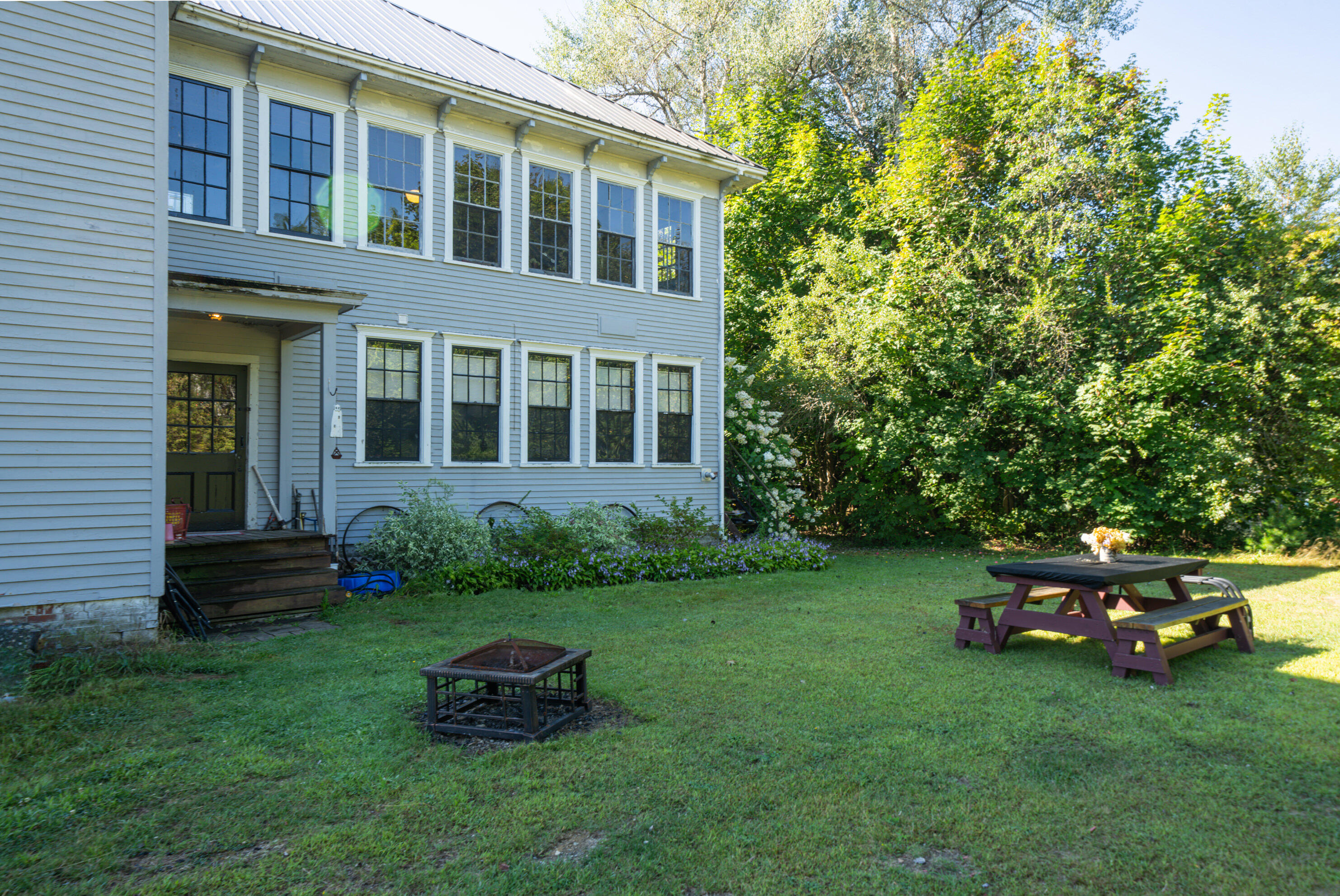 25 School Street Property Photo 66