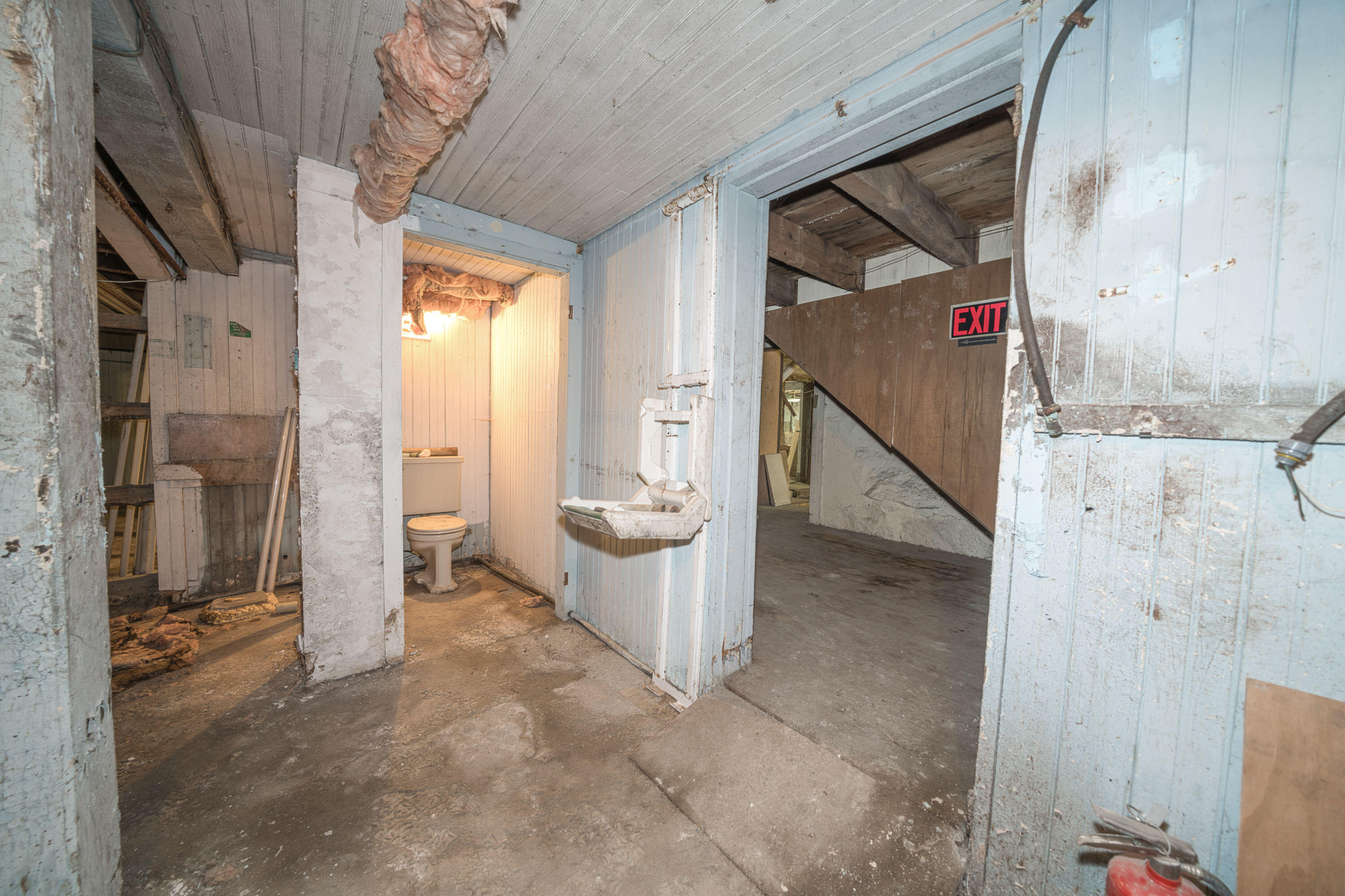 25 School Street Property Photo 72