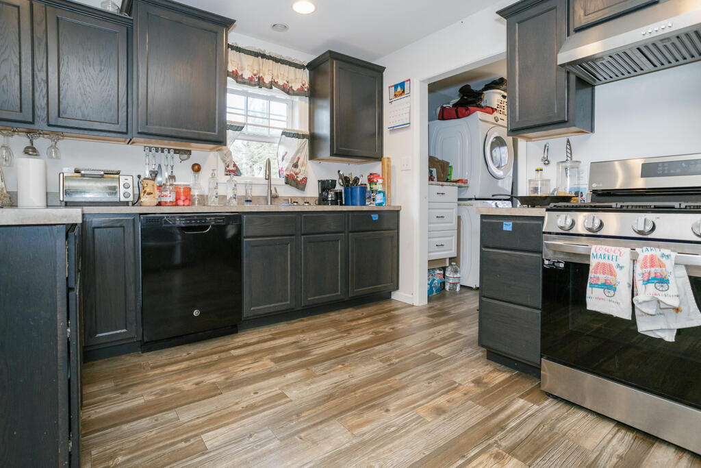 461 Four Mile Square Road Property Photo 6