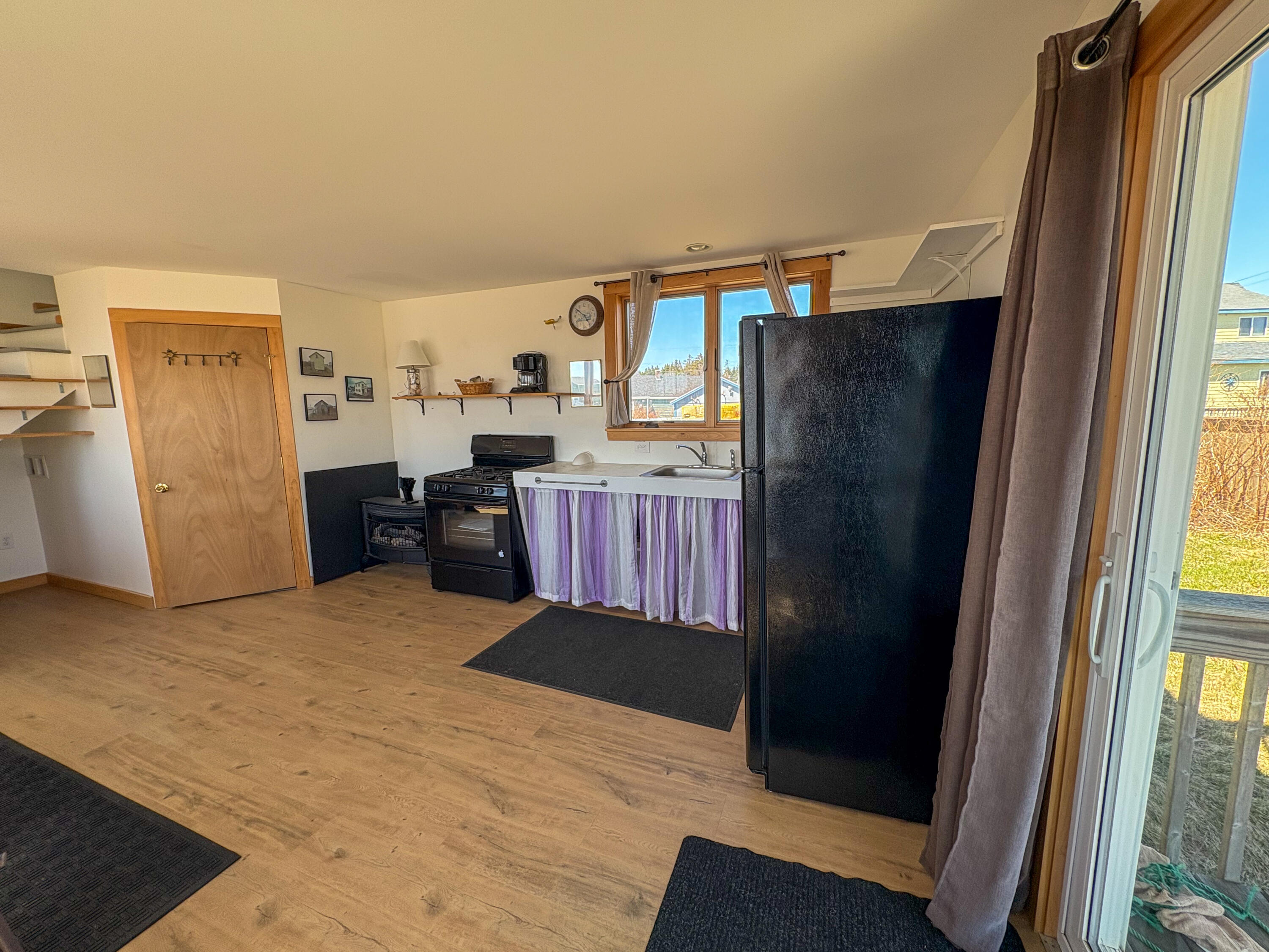 10 Wharf Street Property Photo 10